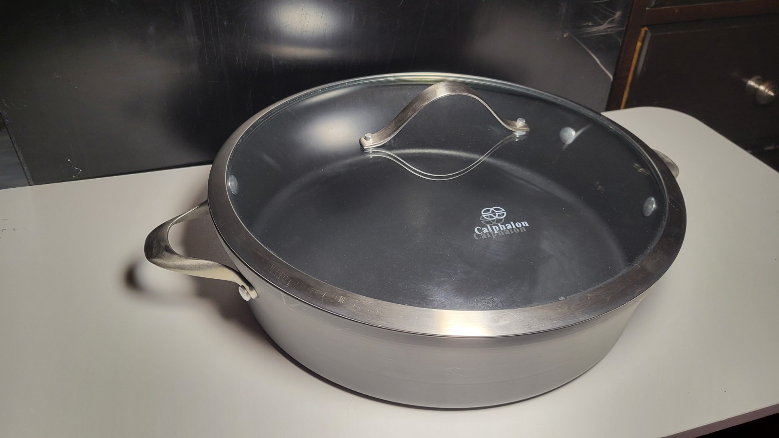 Calphalon Sauteuse Pan 7-Quart Hard-anodized with Lid Non-stick