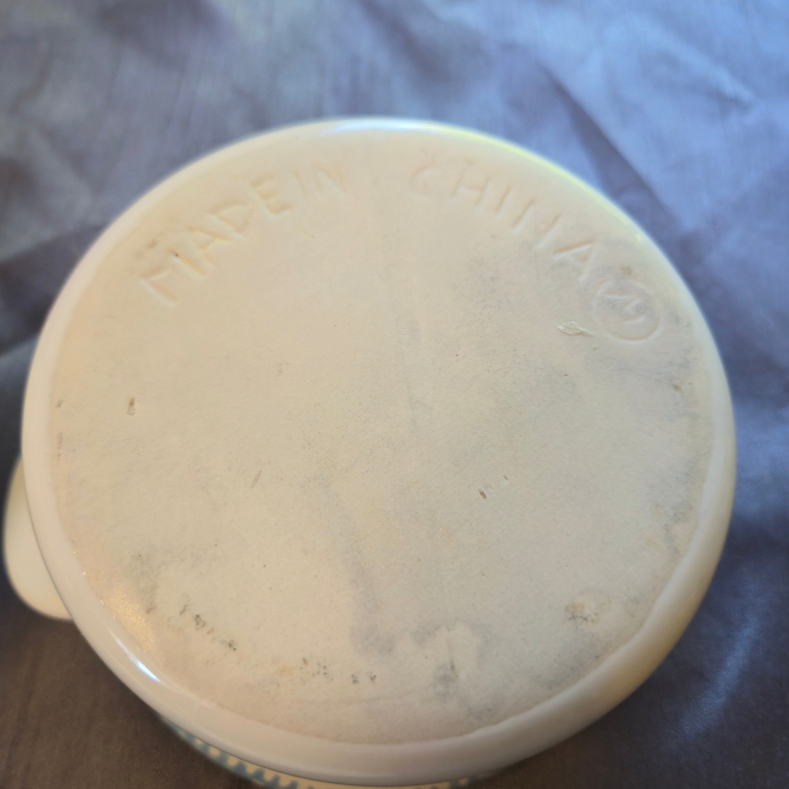Stoneware Mini Crocks w/ Lids Blue Heart Spongeware Bean Soup Pots Set of 2