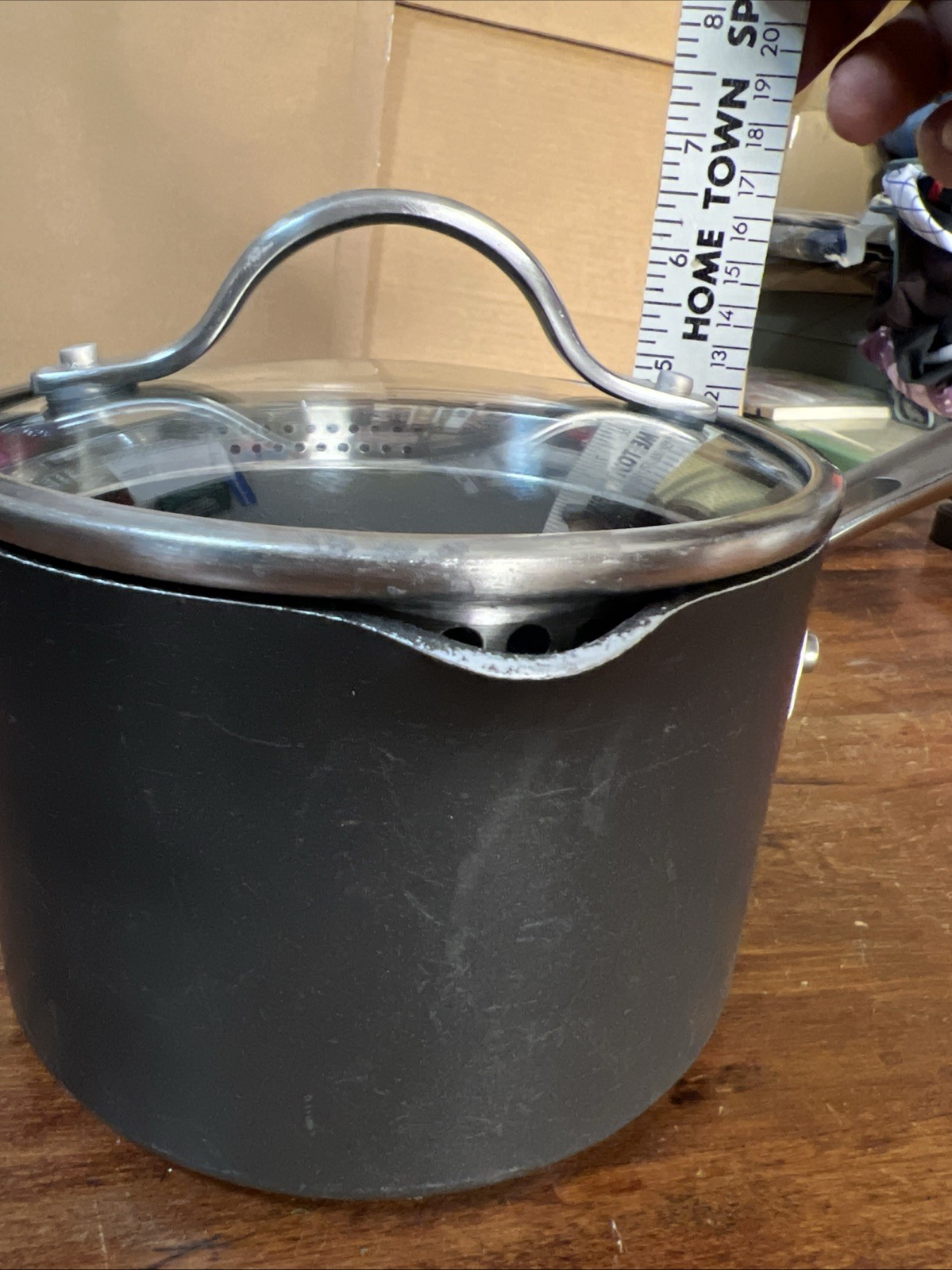 Kirkland Signature Professional Sauce Pan 2 Qt 1.8 L Hard Anodized NonStick+Lid