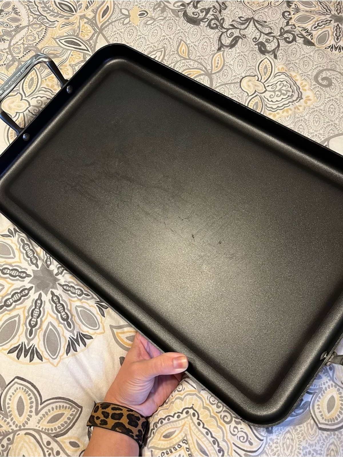 Cuisinart Chef’s Classic Nonstick Hard Anodized 13″ x 20″ Double Burner Griddle
