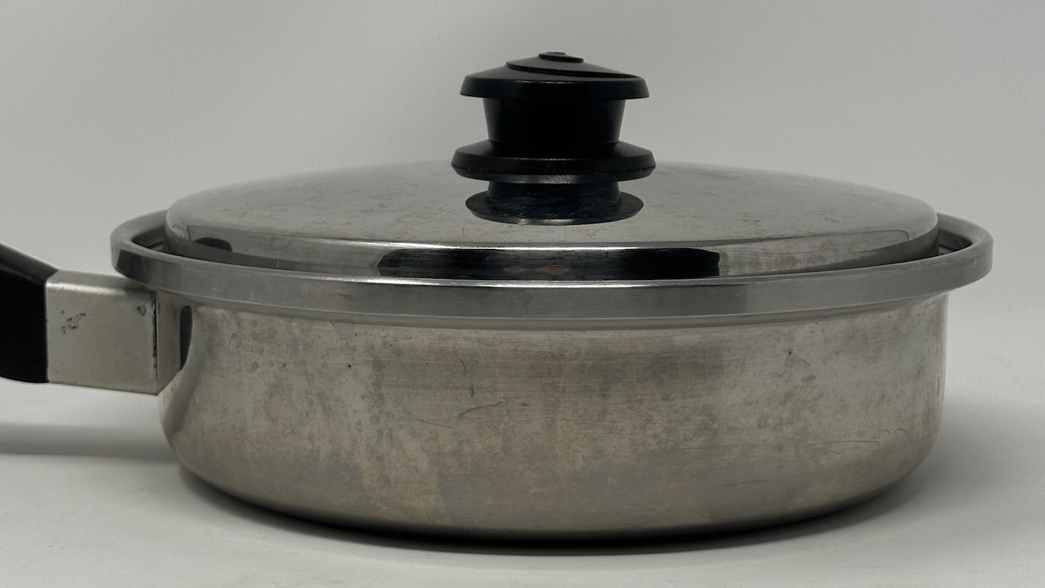 Saladmaster 18-8 Tri Clad Stainless Steel 9″ Gourmet Saucepan Stock Pot Vapo Lid