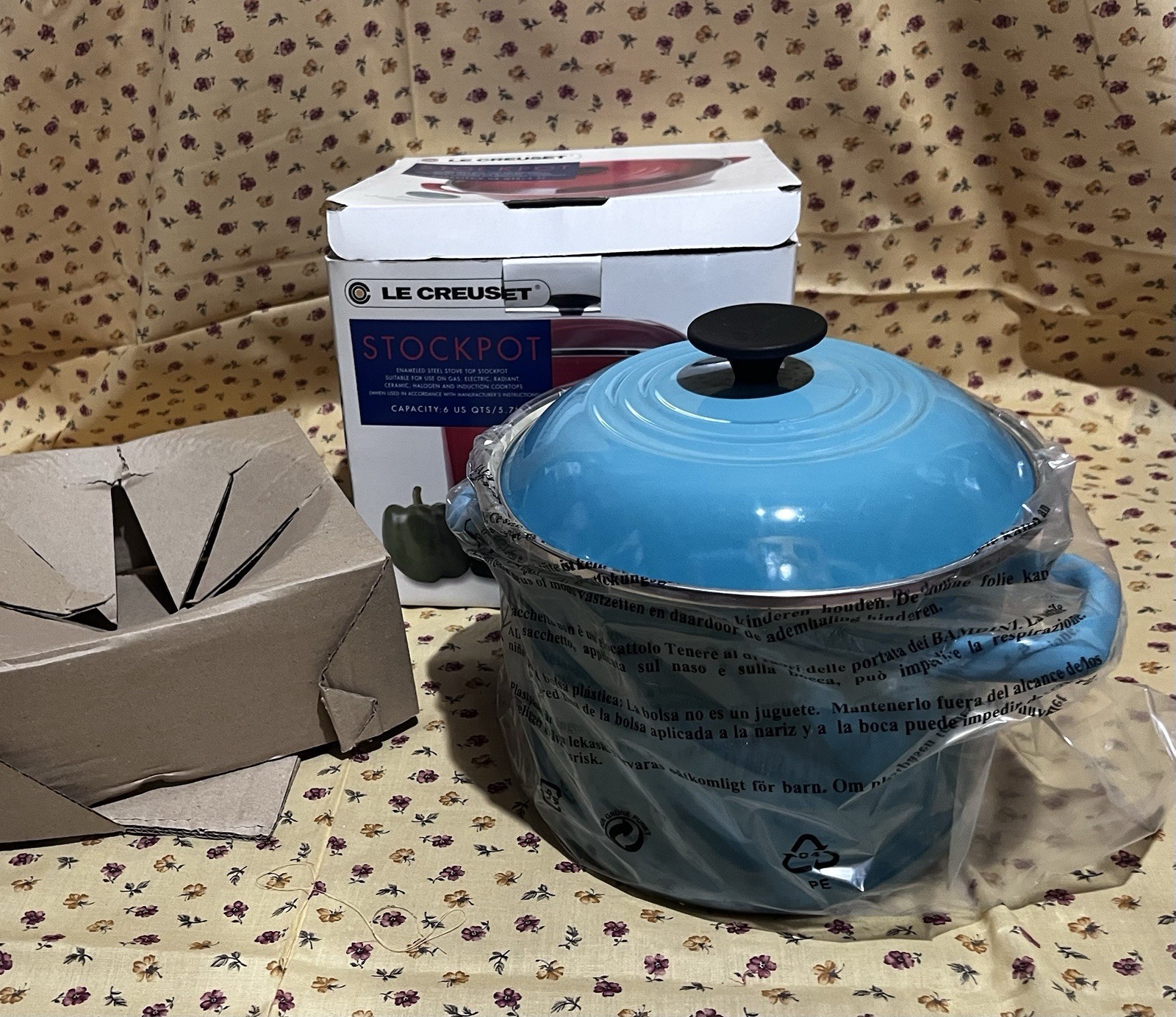 Le Creuset Stockpot 6 qt. 6-7 Servings Color Caribbean Blue NEW In Box