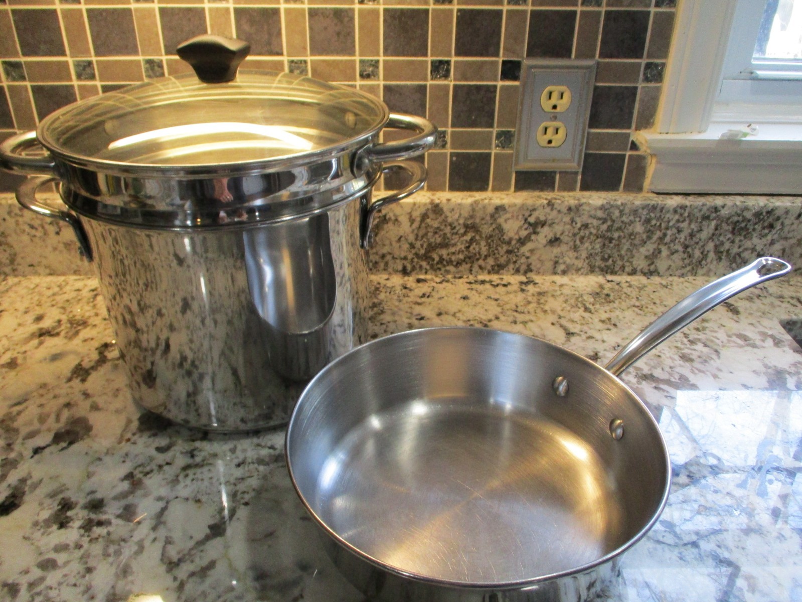 Farberware Millennium 8 Qt Stainless Stock Pot W/ Glass Lid & Steamer & 9.5 IN