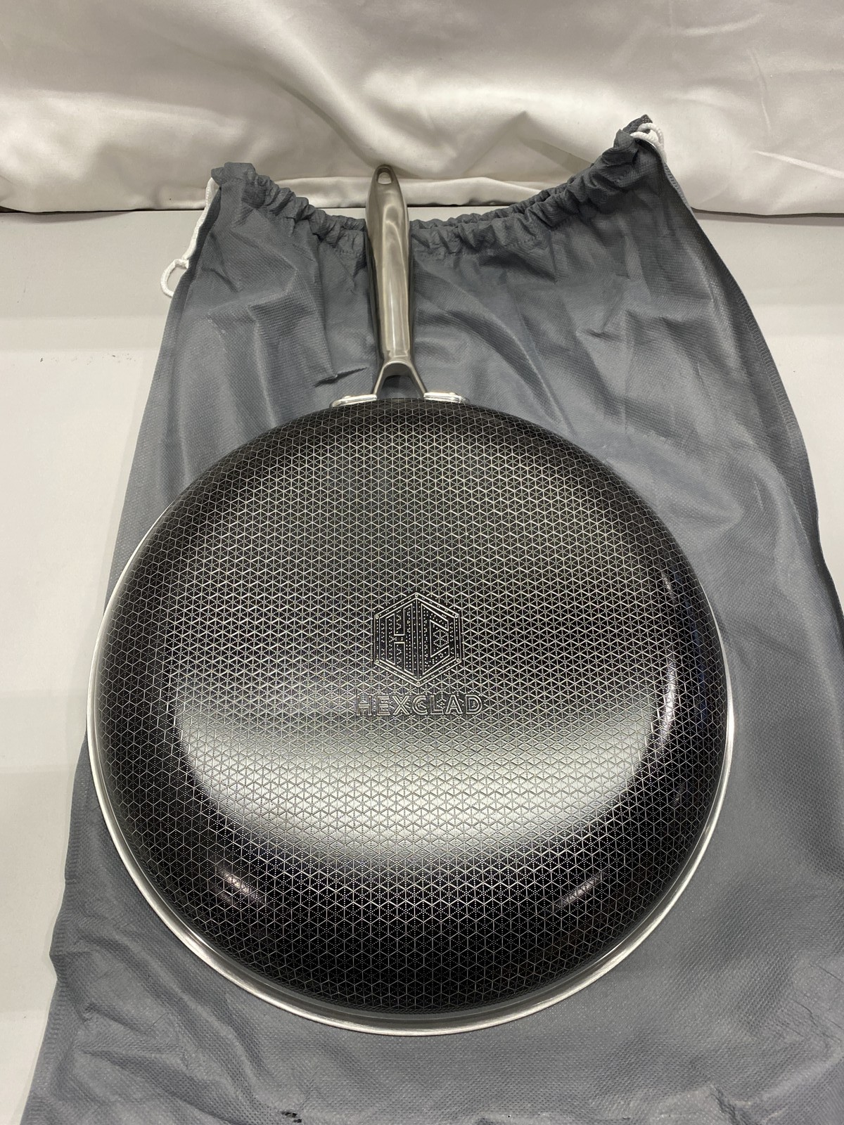 Hexclad Hybrid Ceramic Nonstick 12inch Frying Pan