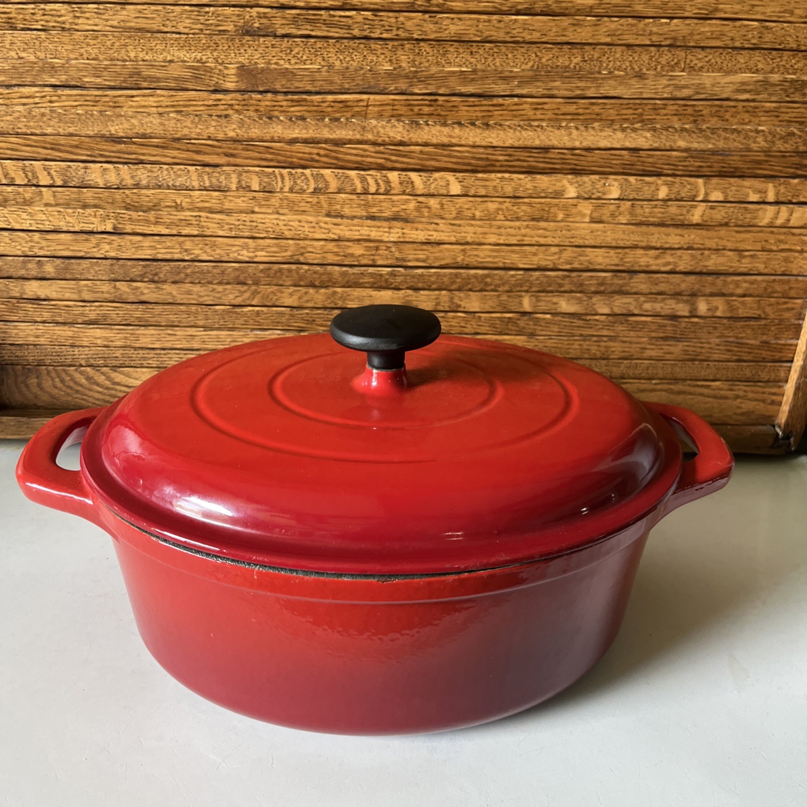 Tramontina 6 Quart Red Enamel Cast Iron Dutch Oven w/Lid Oval Stock Sauce Pot