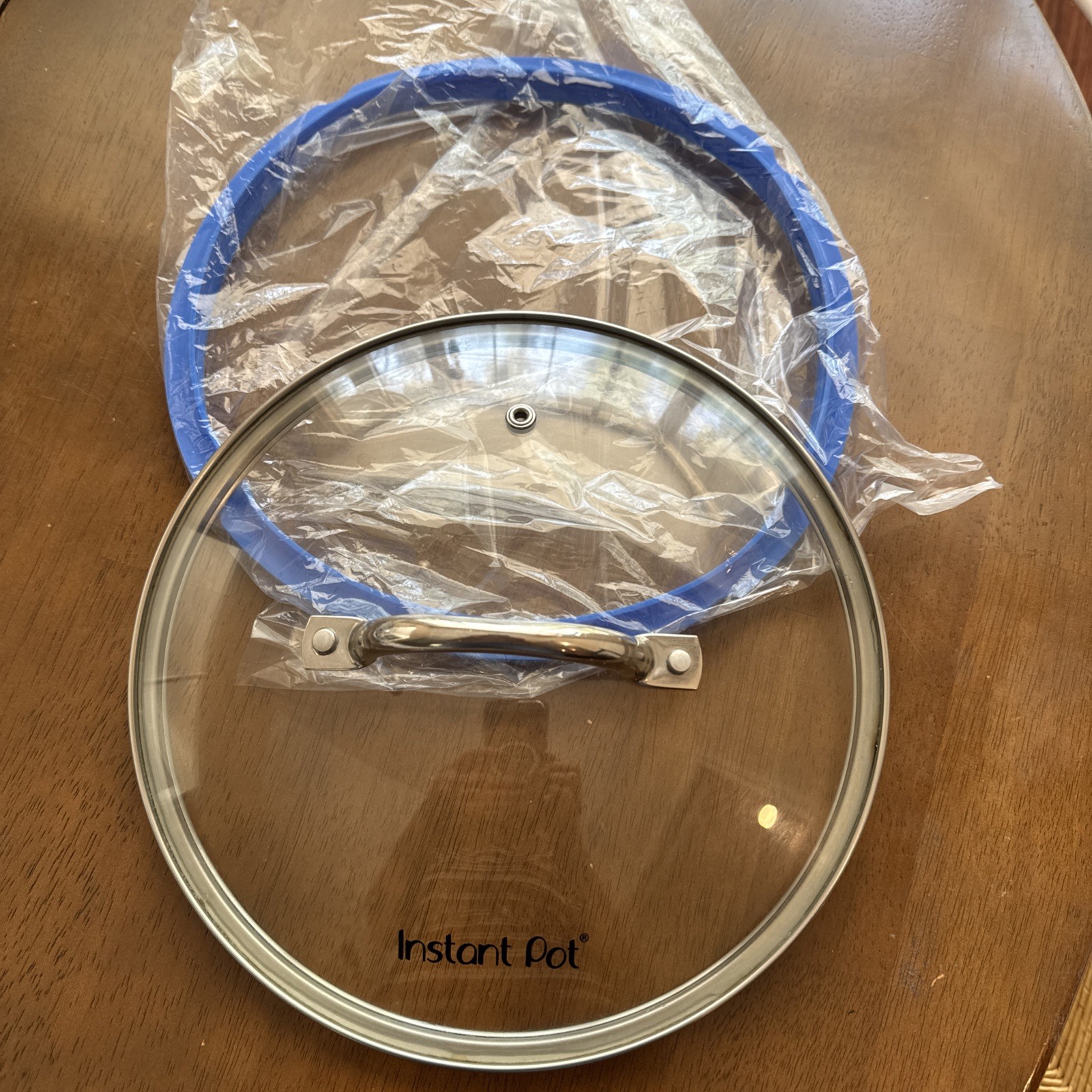 Instant Pot Tempered Glass Lid, 10.2-In, 8-Qt, Stainless Steel – Used -plus ring