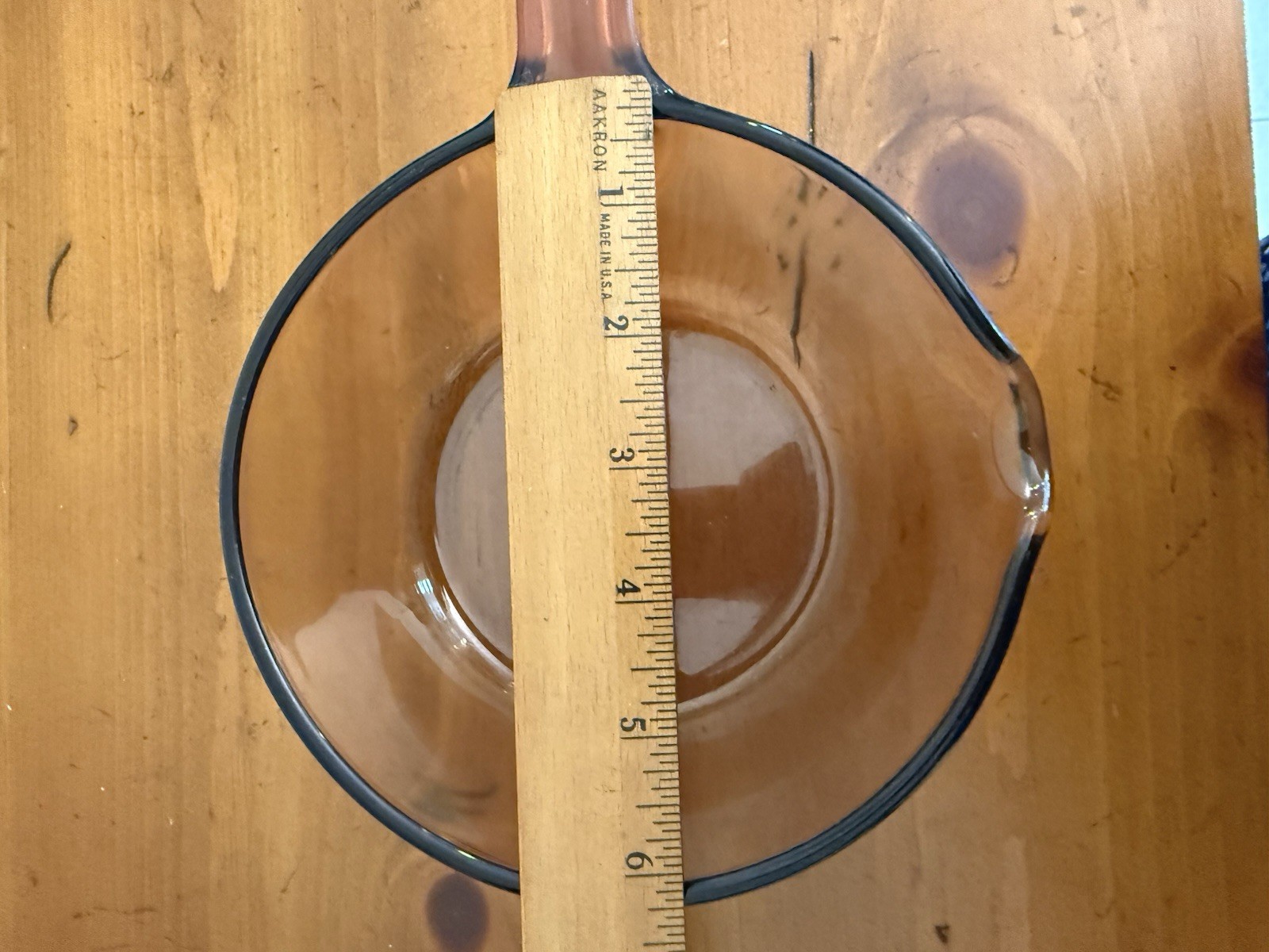 Visions Corning Ware Amber Glass 1 Liter Saucepan Pot with Spout Made In USA