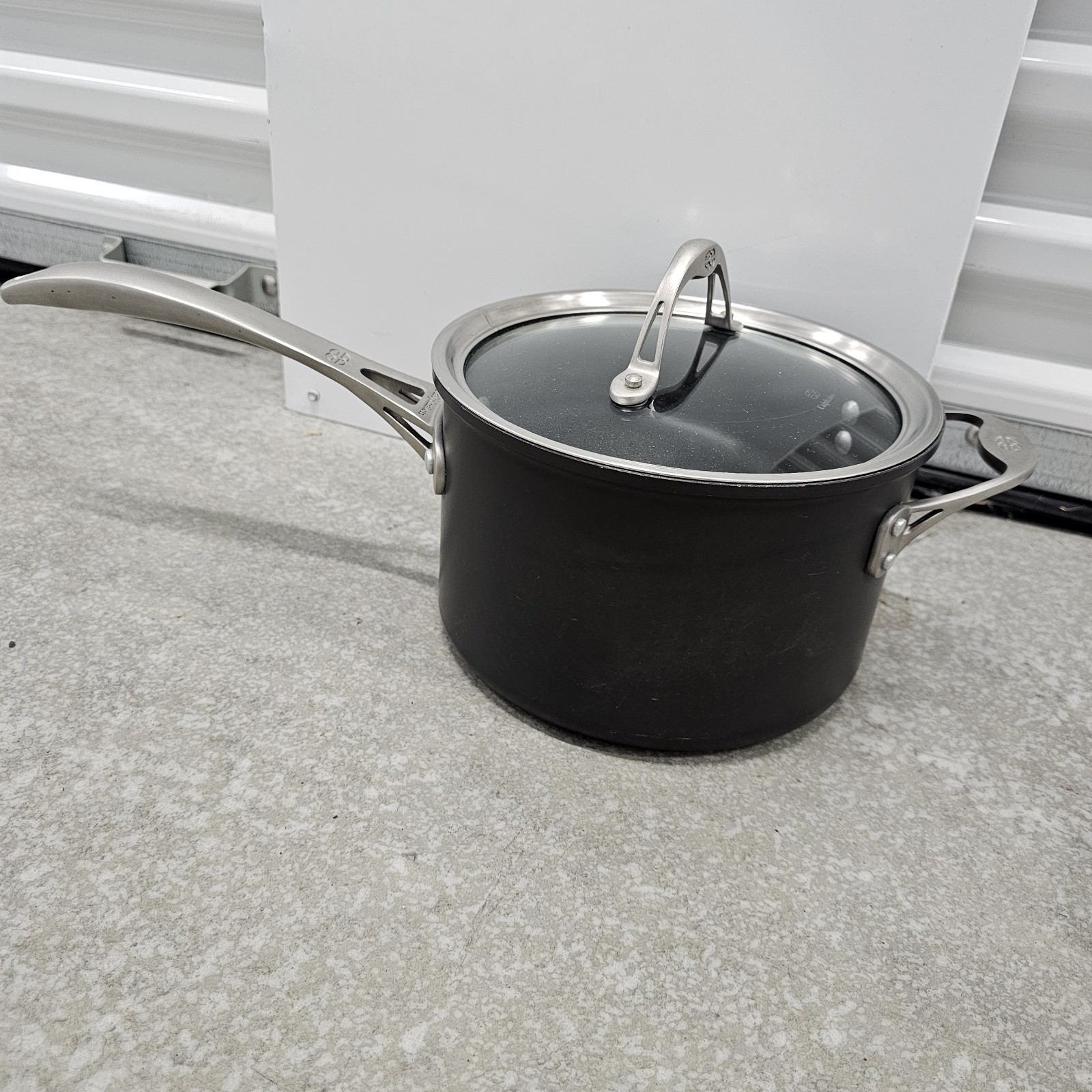 Calphalon Nonstick 4.5 QT Pot With Lid