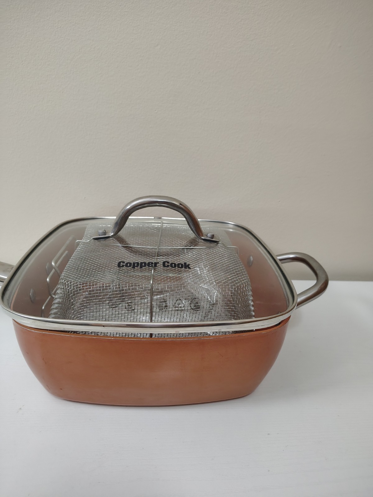Copper Chef 9.5×9.5″ Inch Square Casserole Pan. 3.5″ Deep. w/lid, basket.