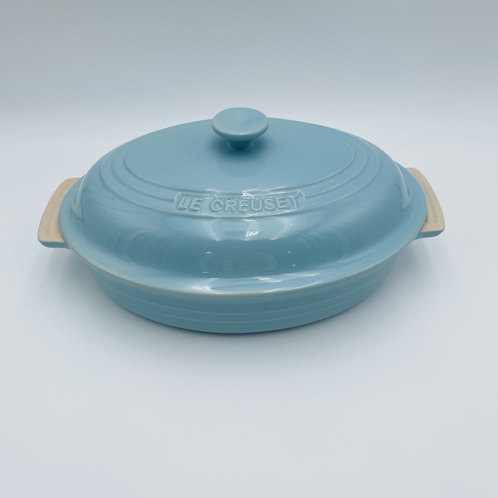 Le Creuset Casserole Classic 18-13 Oval Dish w/Lid Sky Blue