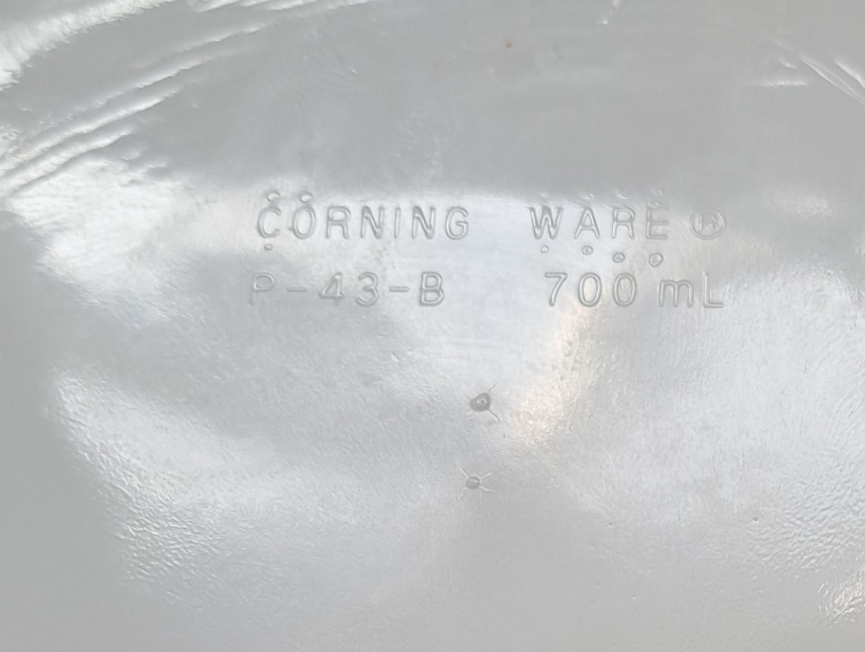 Vintage Corning Ware P-43-B Shadow Iris 700ml Petite Pan USA Excellent