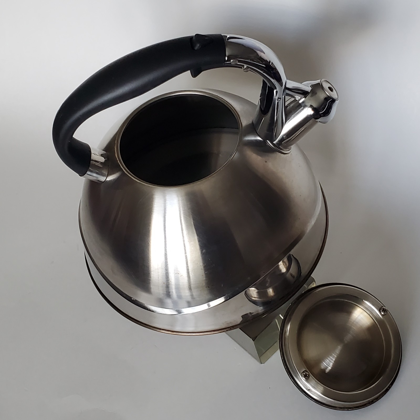 Masterclass Premium Collection teapot induction gas silver trigger spout whistle