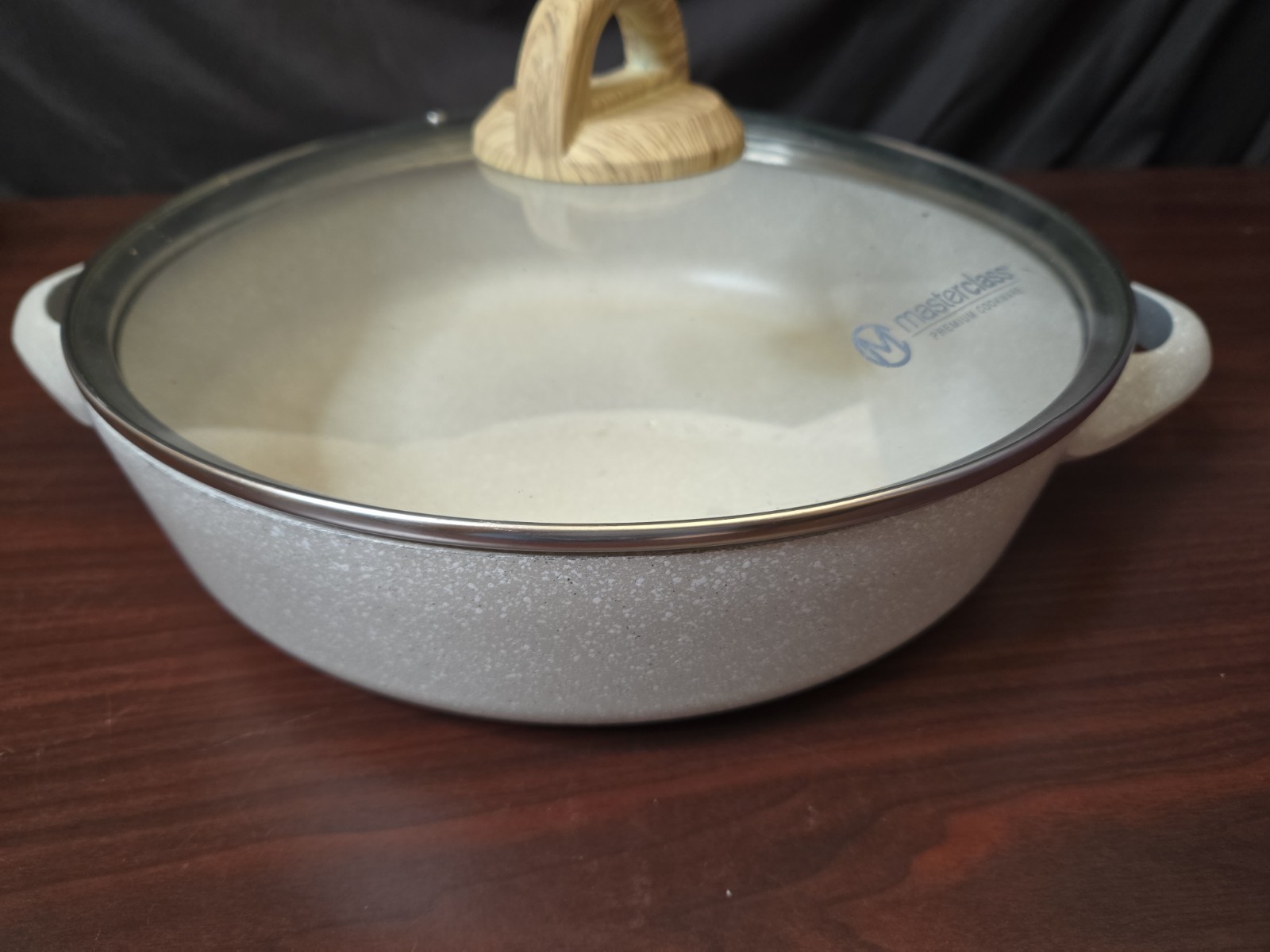 Masterclass Casserole Pot 11” With Glass Vented Lid, Premium Pan Cookware Ivory