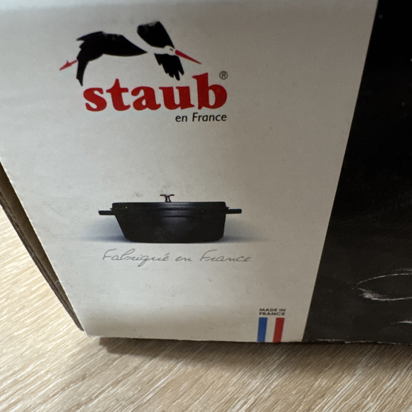 Staub Cast Iron Enamel Round Dutch Oven 2.75 qt Silver with Lid Double Handle