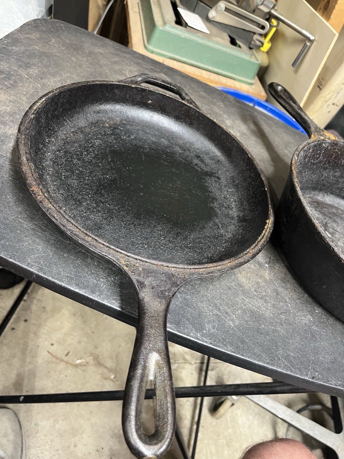 Lodge LCC3 Skillet/Griddle, With Lid, Seasoned Cast Iron, 9-3/4-In.