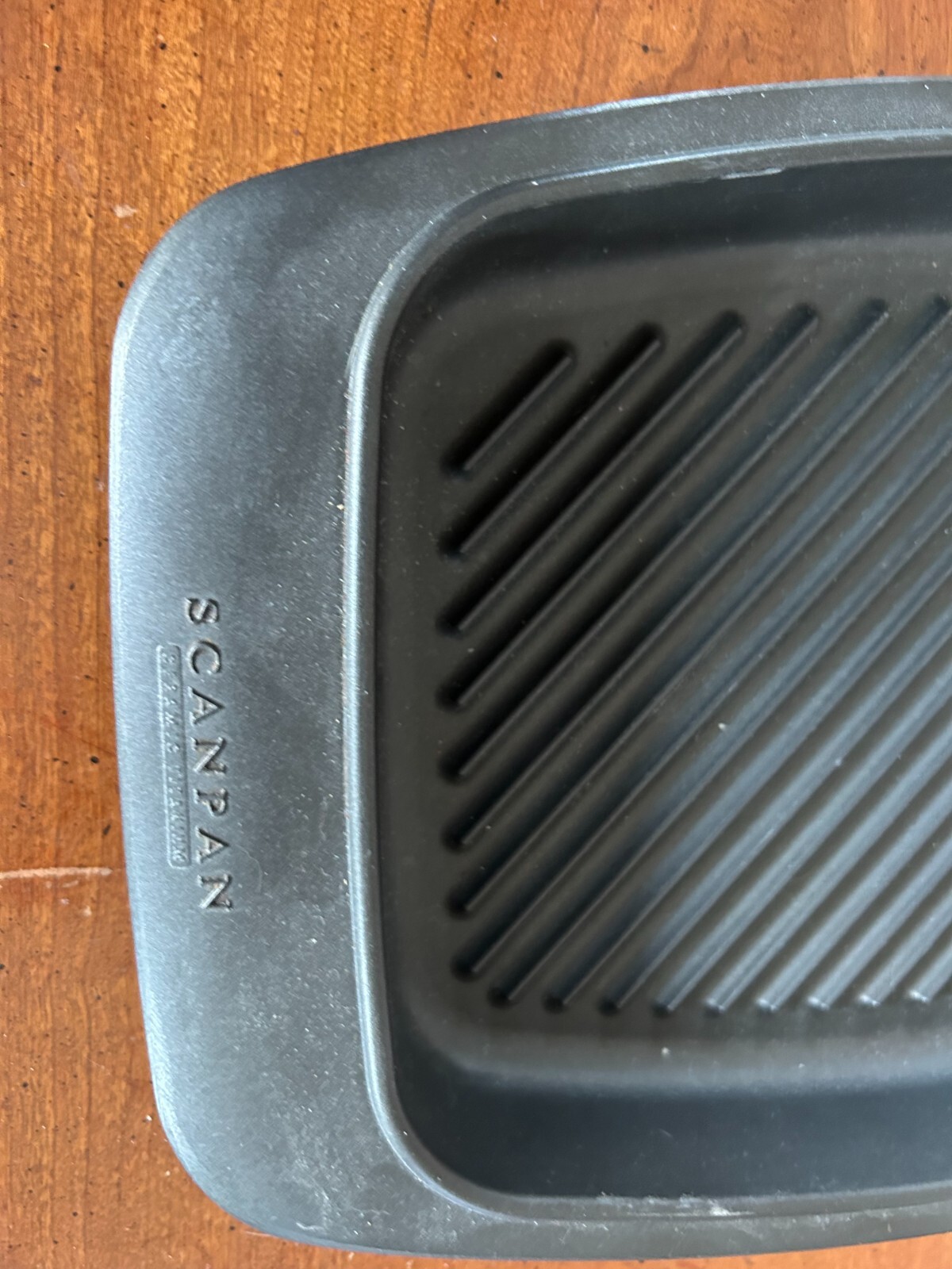 Scanpan Classic Deep Oval Grill, 15-3/4-Inch by 8-3/4-Inch, Made in Denmark