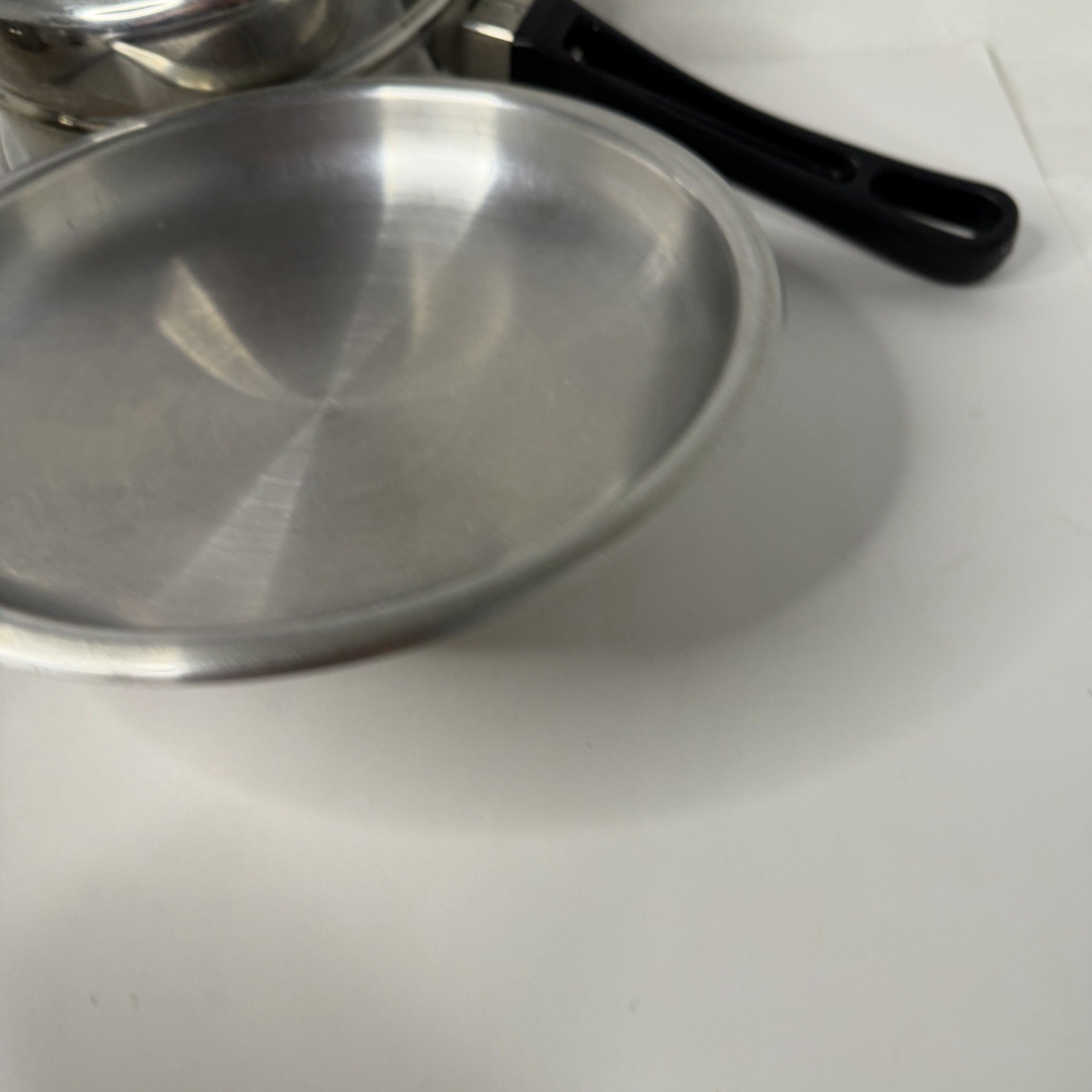 VAPO SEAL Sauce Pan 9” w Steamer Basket & Lid 7 Ply Surgical Stainless Steel