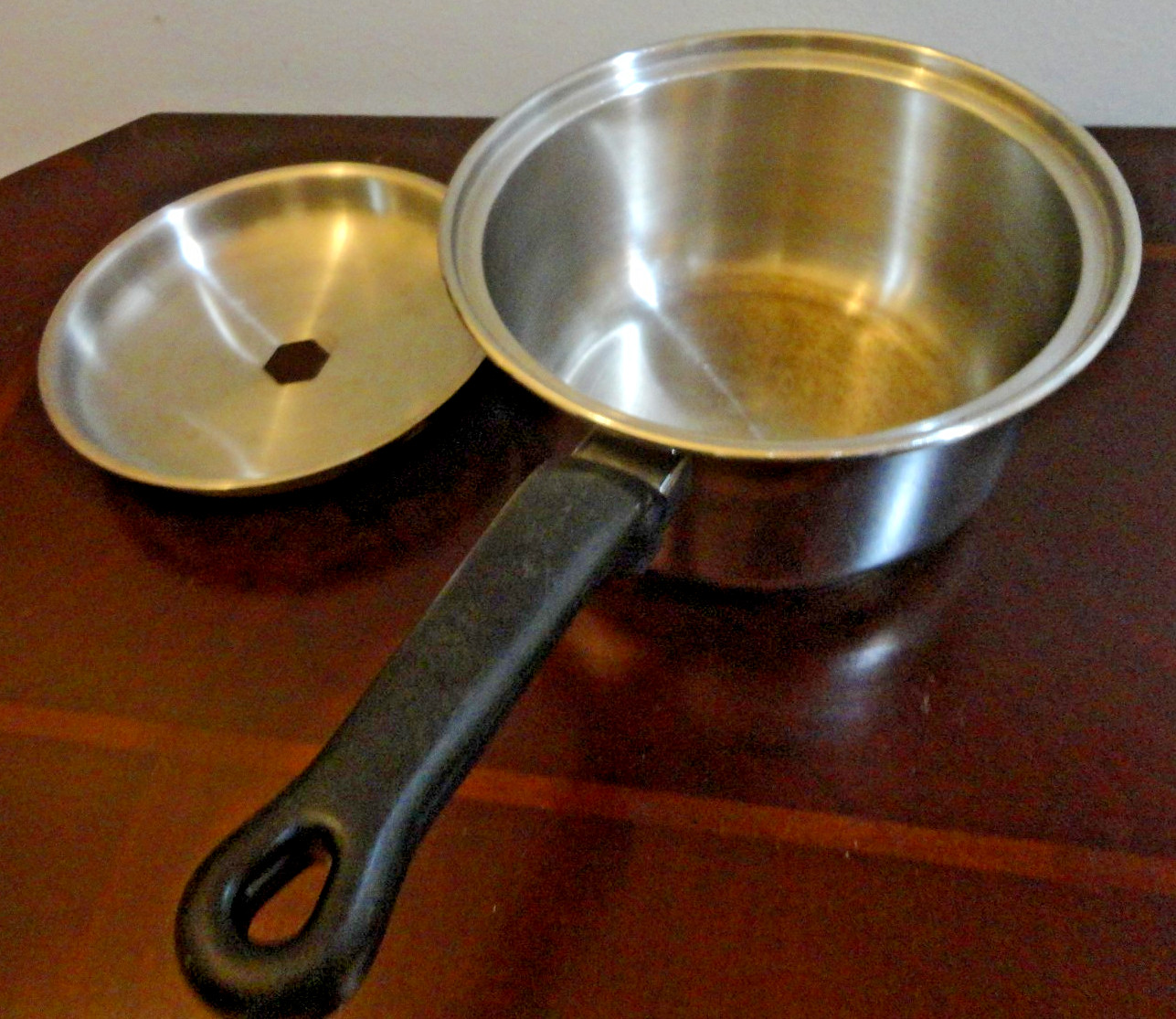 12 ELEMENT SURGICAL STAINLESS STEEL WATERLESS GREASELESS MULTIPLY SAUCEPAN 2QT