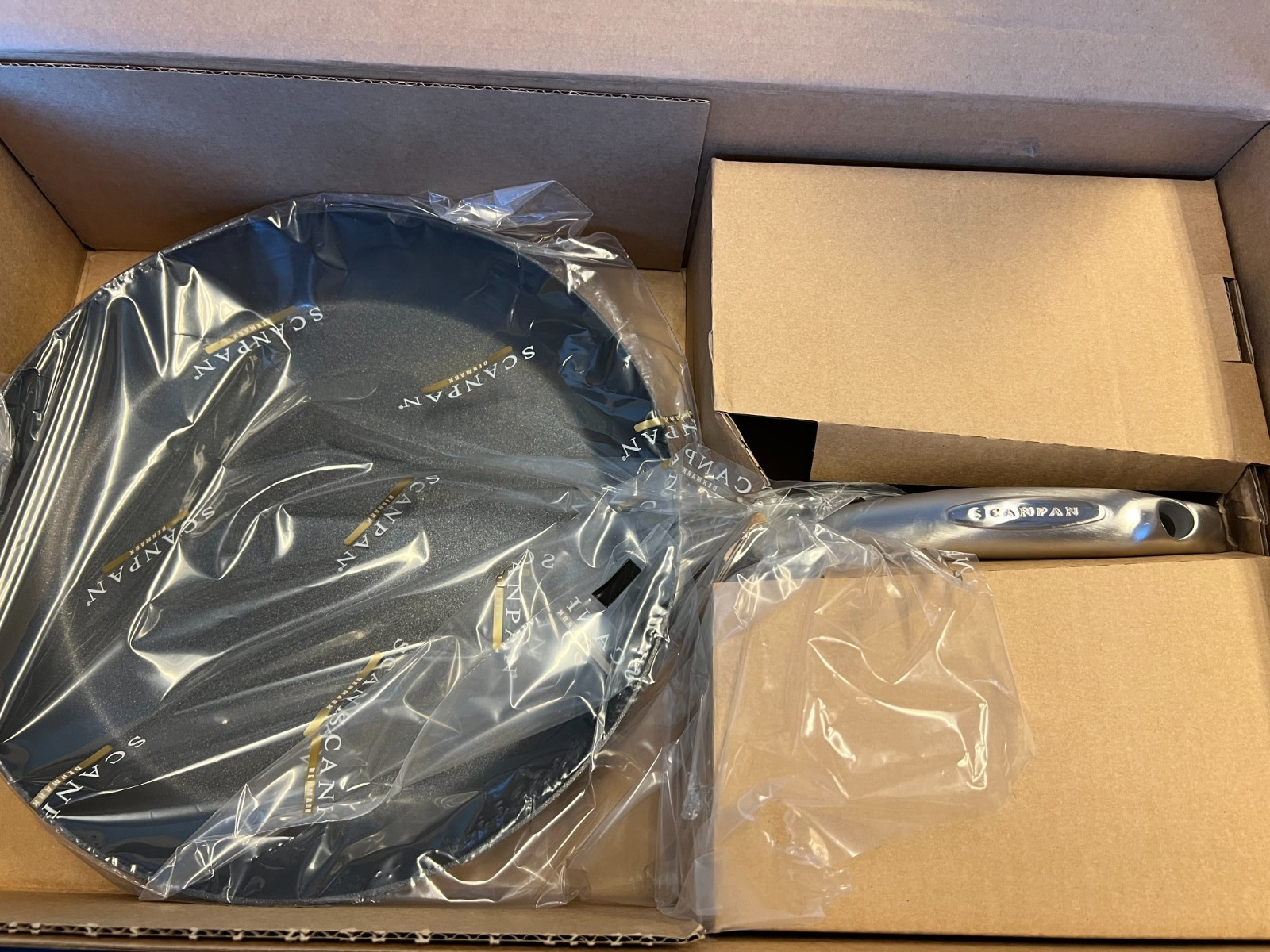Scanpan Pro IQ – 2 Pc. Fry Pan Set 68000200 in retail box