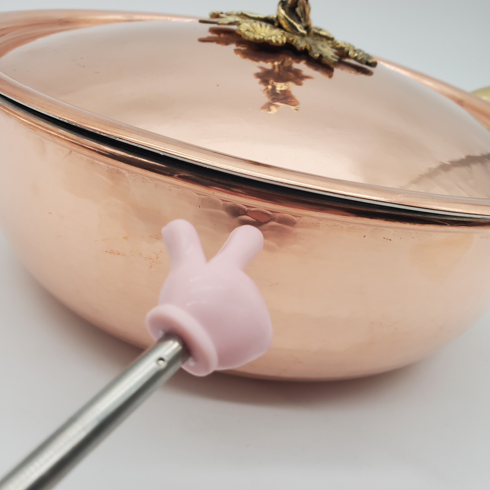 Ruffoni Historia Disney© Hammered Copper Chef Pan with Minnie Knob 4-Qt. Read