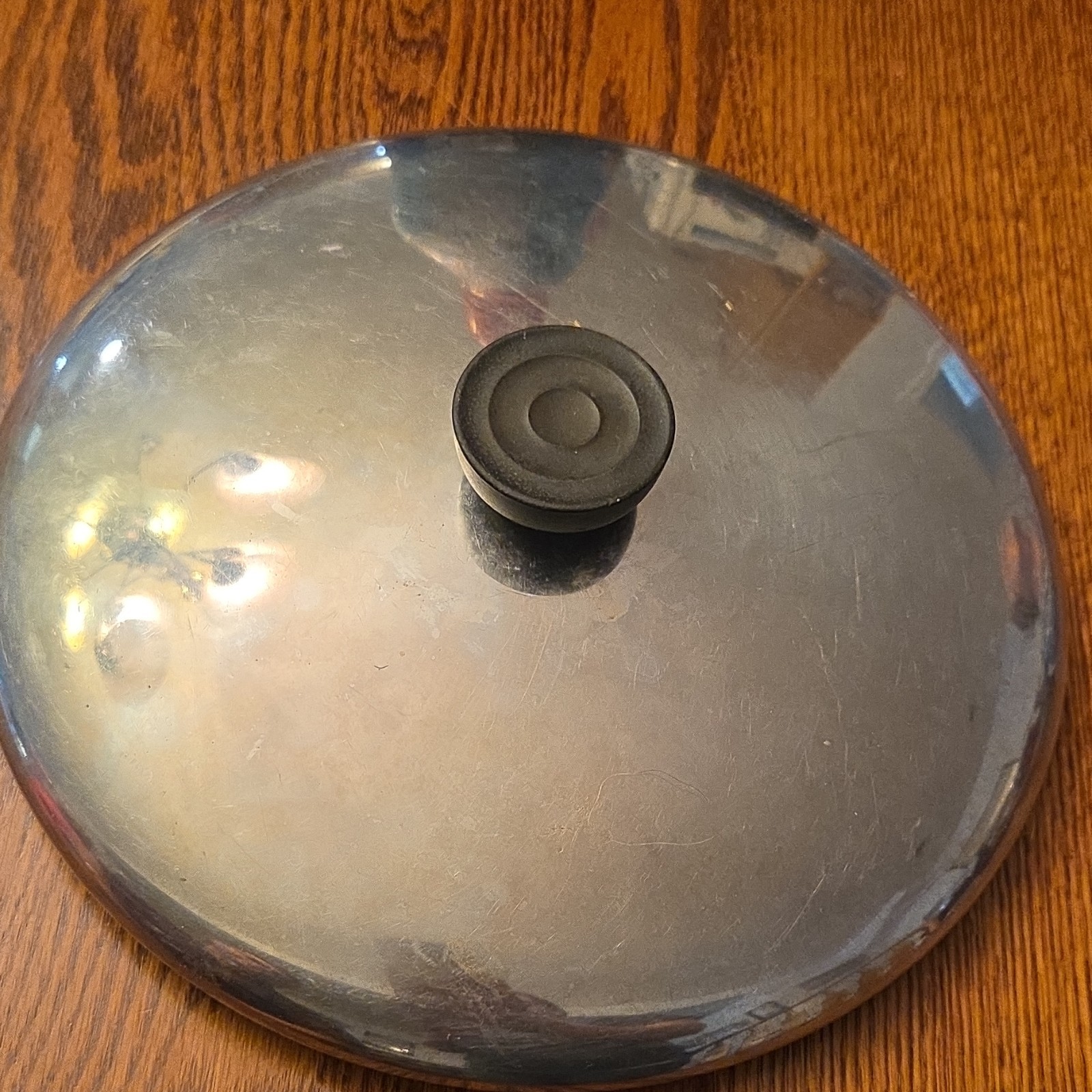 Round Metal Saucepan or Stockpot Lid Silver Black Handle Knob Plastic Metal