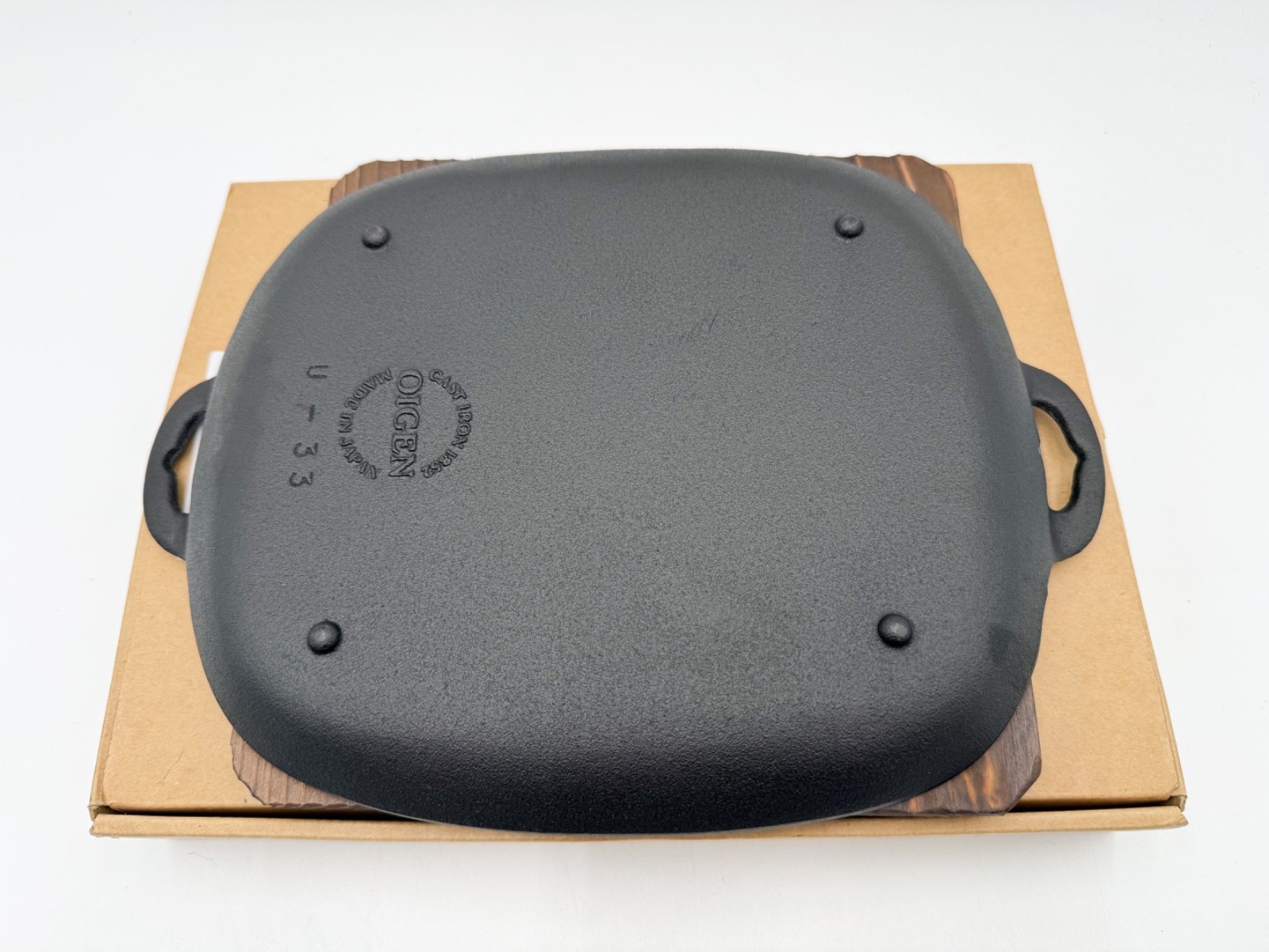 OIGEN U-033 Nambu Cast Iron Grill Pan, Cast Iron Plate with Handle