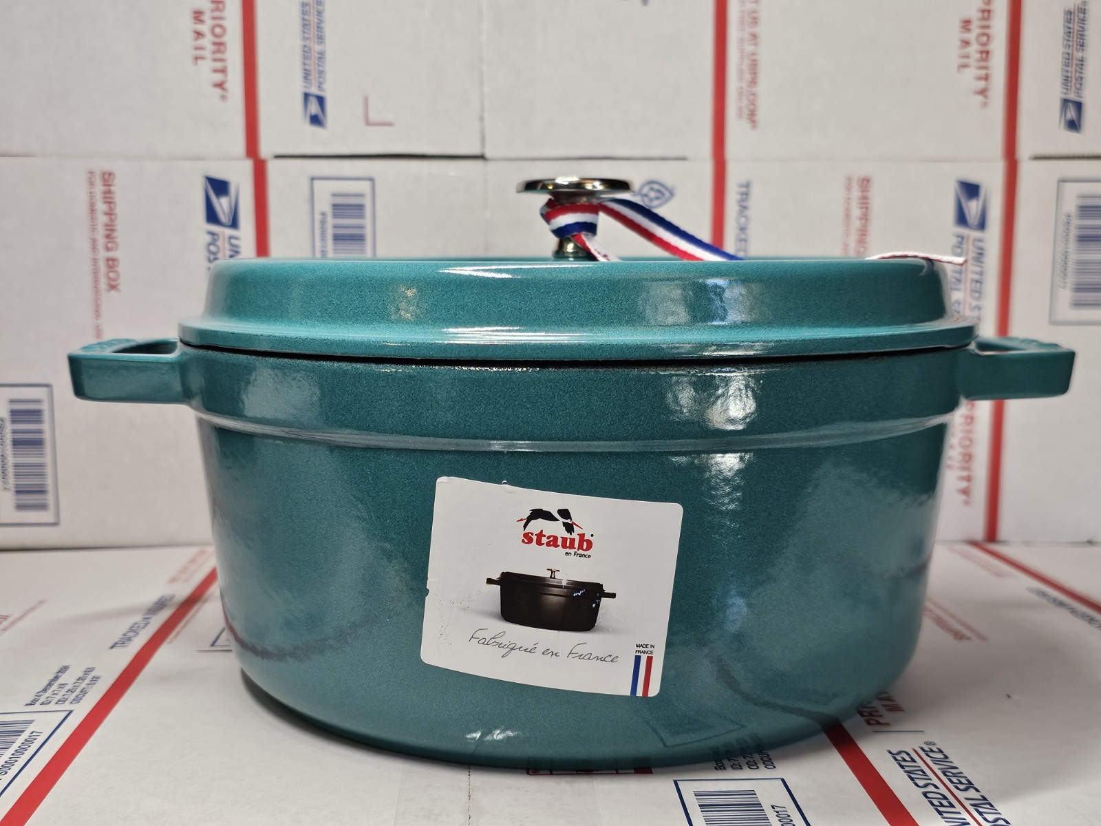 Staub Cast Iron 4-qt Round Cocotte, Mint Green, 11024105 New No BOX