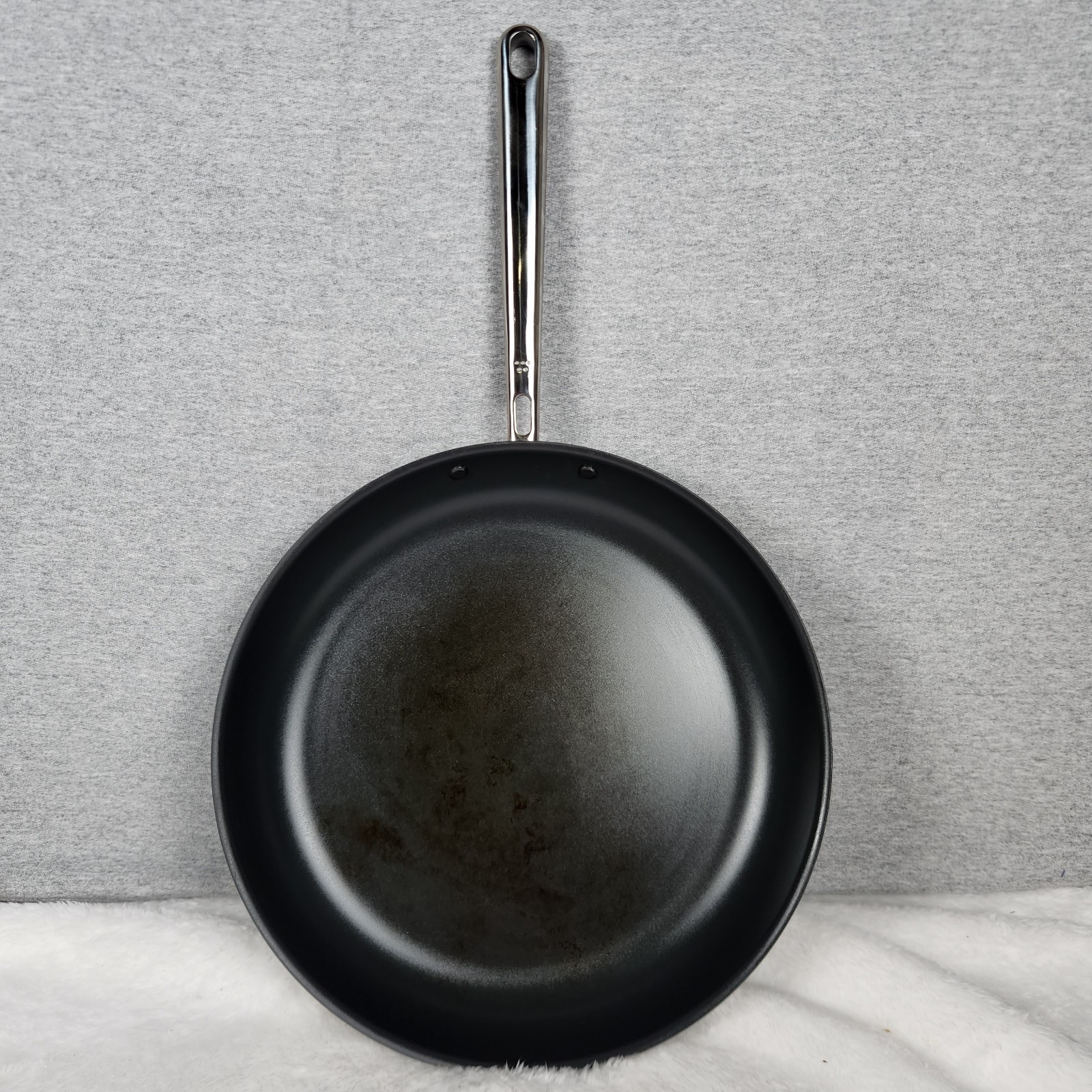 Misen Carbon Nonstick 12″ Frying Pan Nitrided Tri-Ply Carbon Steel EUC