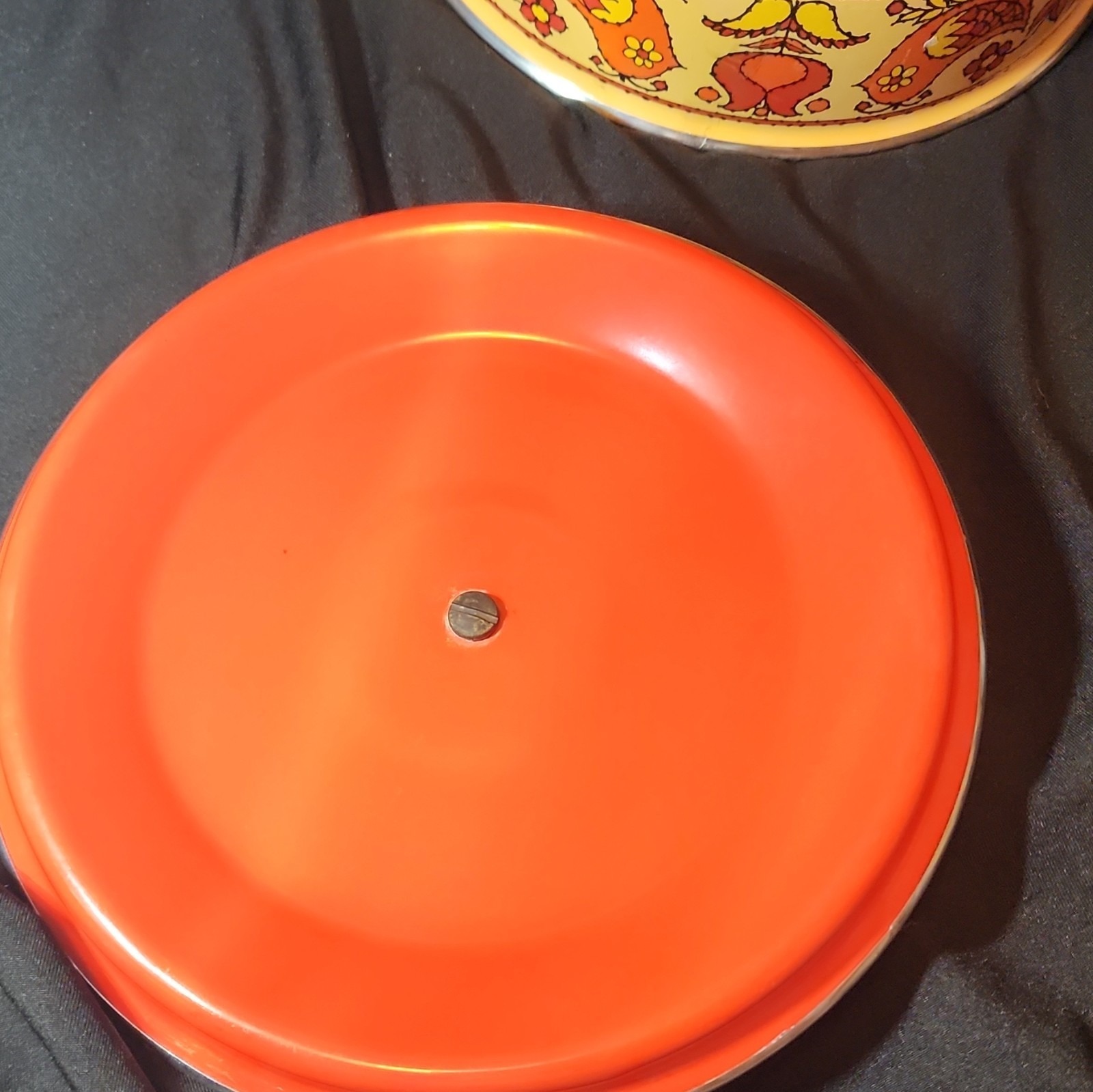 Round Enamel Casserole Dish w/ Lid, Double Handles, Orange Floral Bird, 2 qt