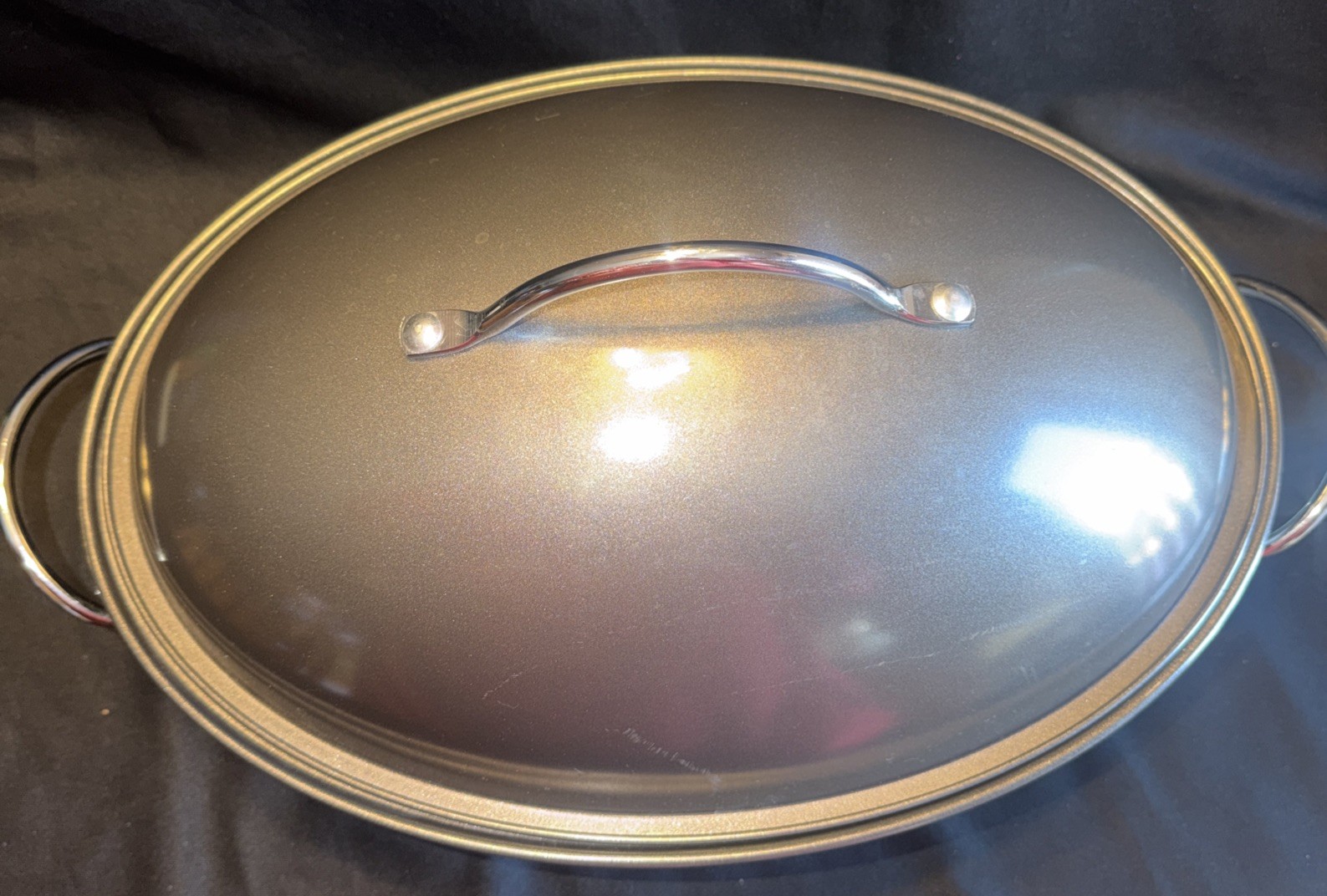 T-fal Nonstick Turkey Roaster with Rack and Domed Lid. Never Used 16 x 9 Inches