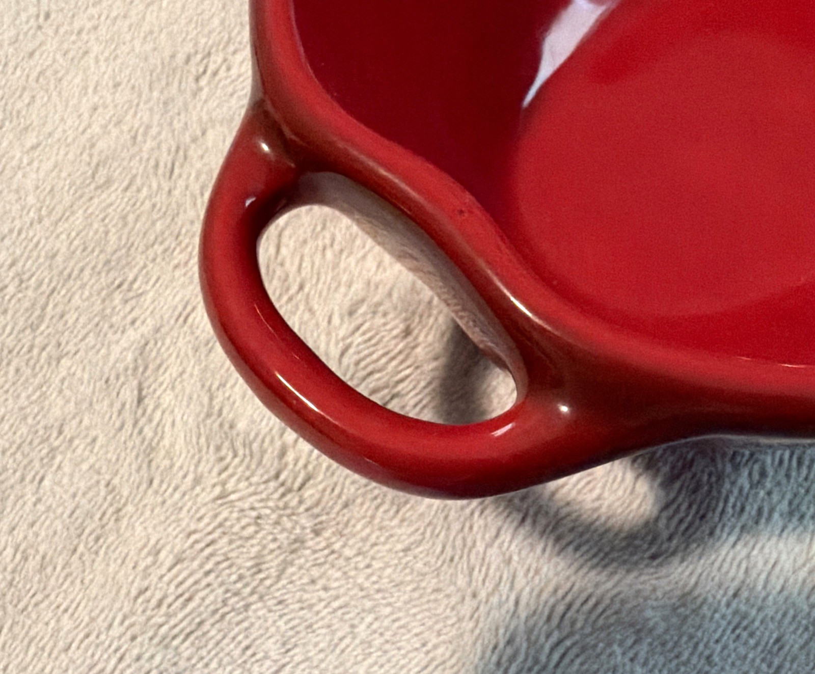Staub Ceramic Petite Tomato Shaped Cocotte Mini Dutch Oven With Lid