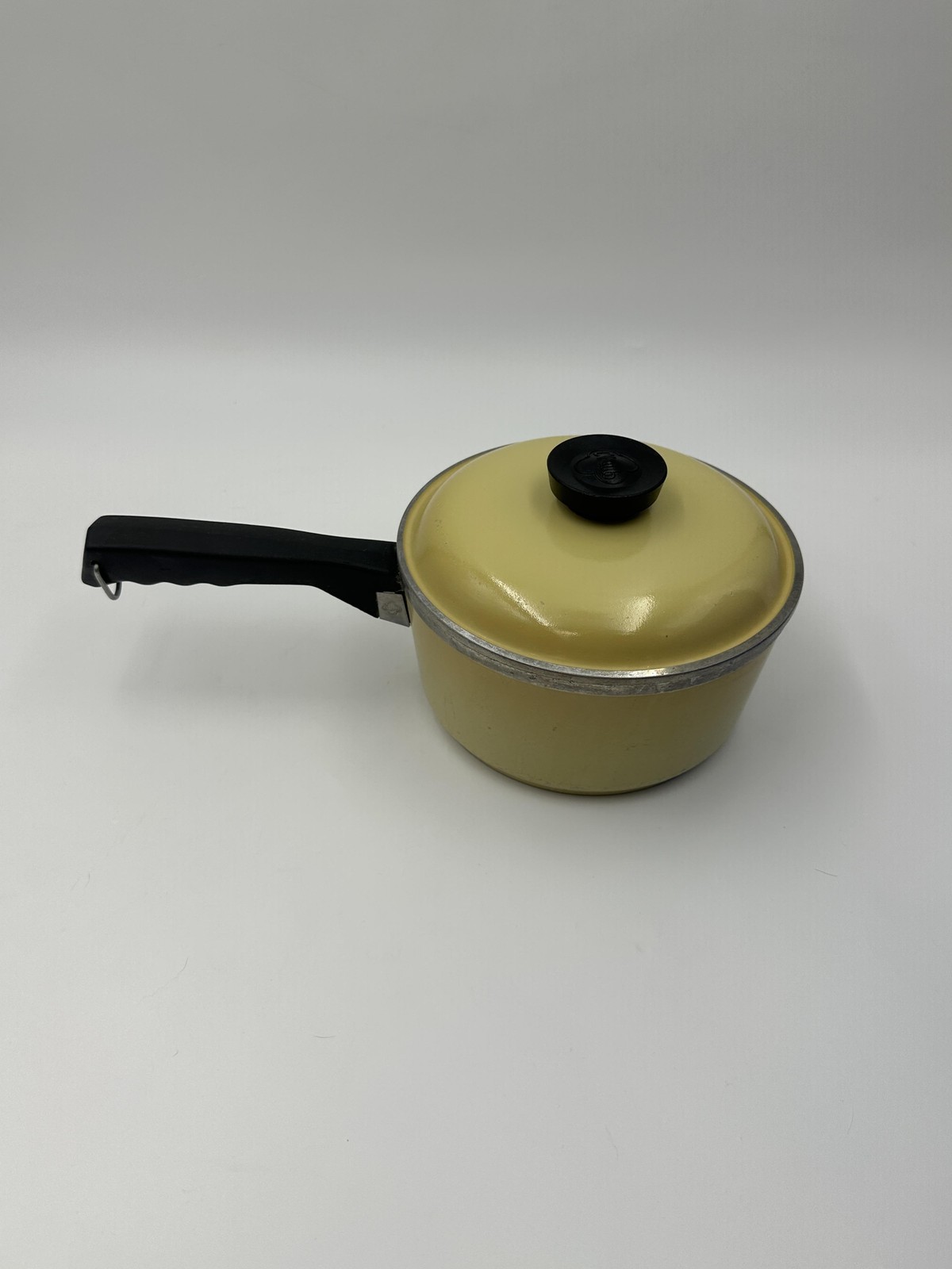 Club Yellow Aluminum 1 1/2 Quart Saucepan With Lid 7 In Round Cookware Vintage