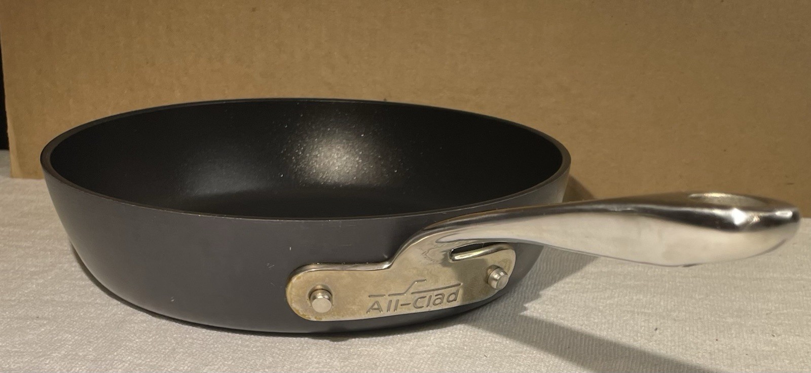 All-Clad HA1 Hard Anodized Nonstick 8in/20cm Fry Pan