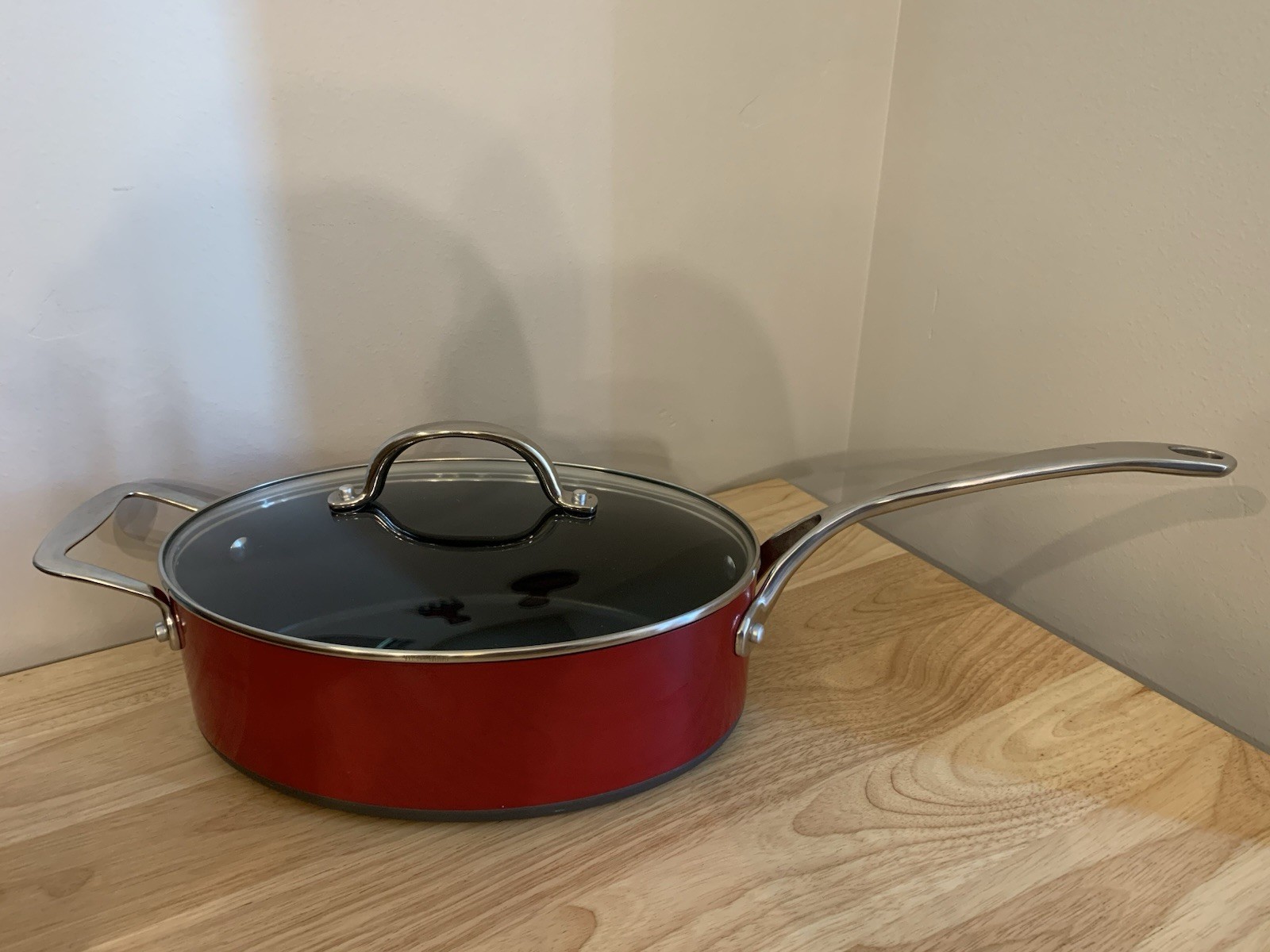 Technique Hard-Anodized Nonstick 4 Qt. Oval Pan with Long Handle and Lid-Red-New