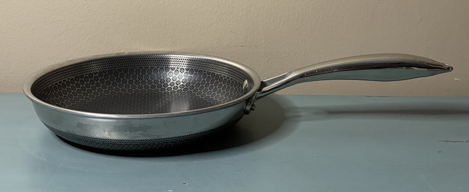HEXCLAD 8″ Frying Pan Hybrid Stainless Steel Non-Stick Fry Pan (A3)