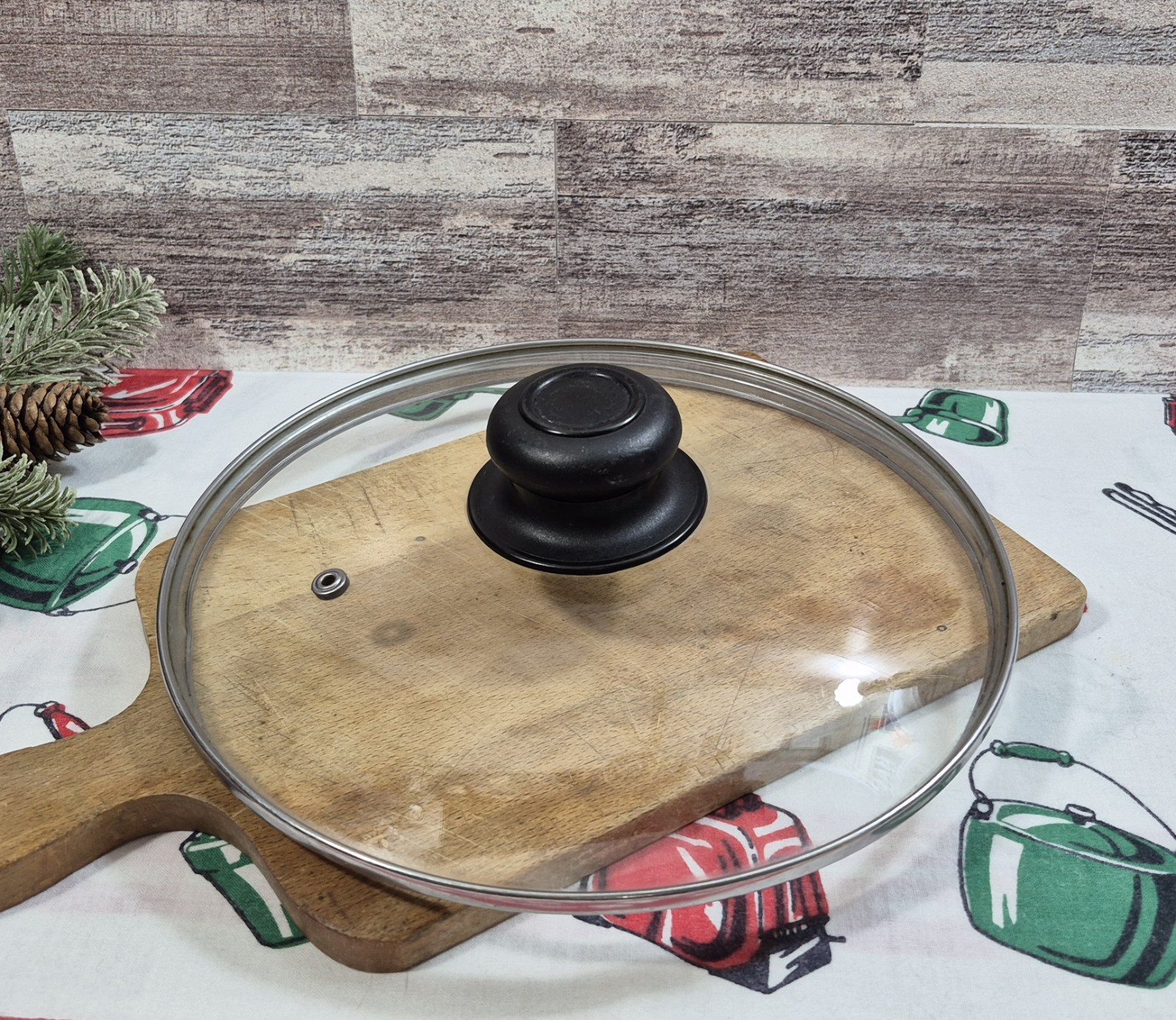Vented Glass Replacement Lid, 9 3/8″ inner-dia, 9 7/8″ outer-dia with Black Knob