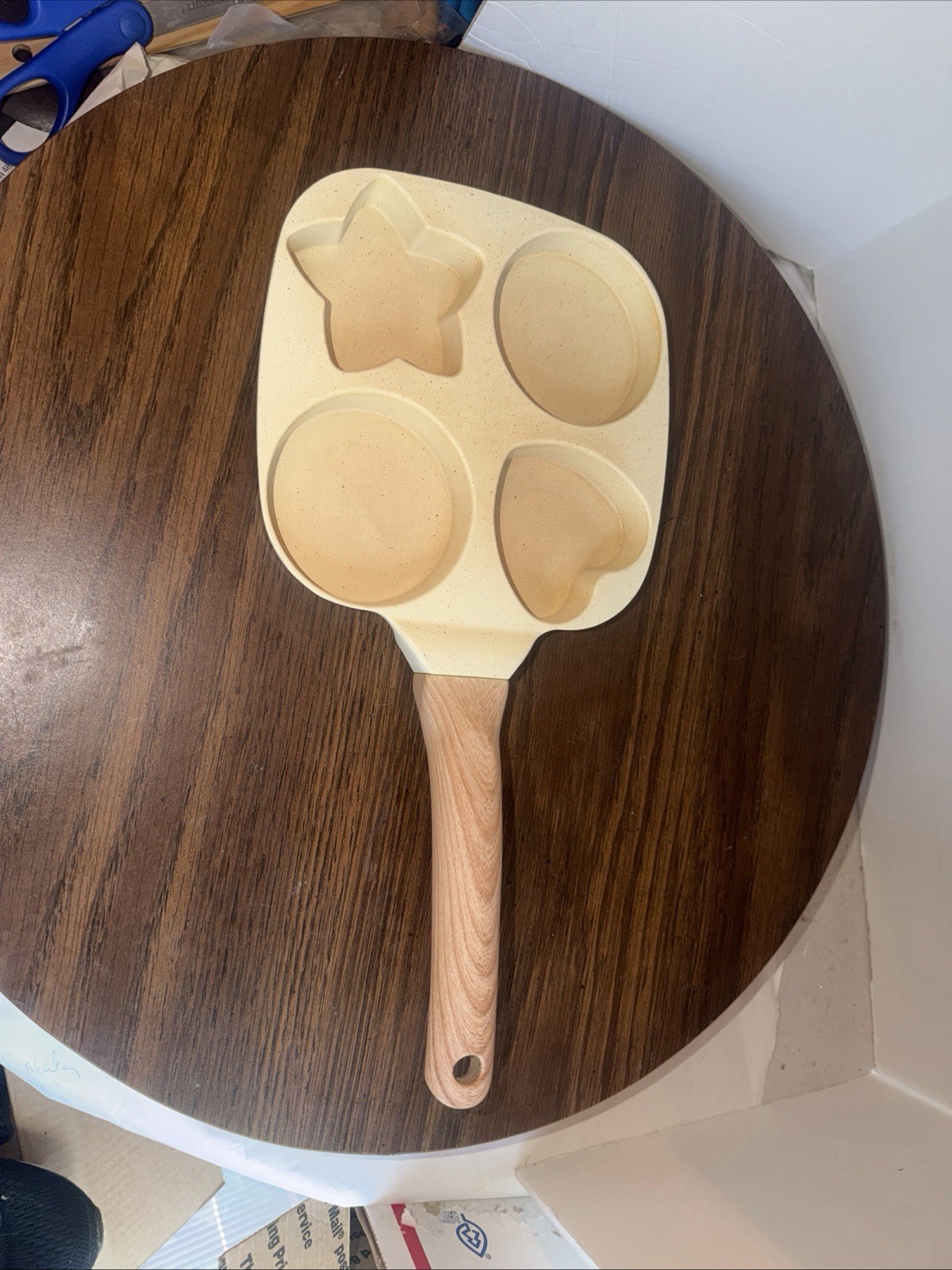 Pan with Anti-scald Handle, Breakfast Skillet for Eggs, Pancakes, Bacon (beige)