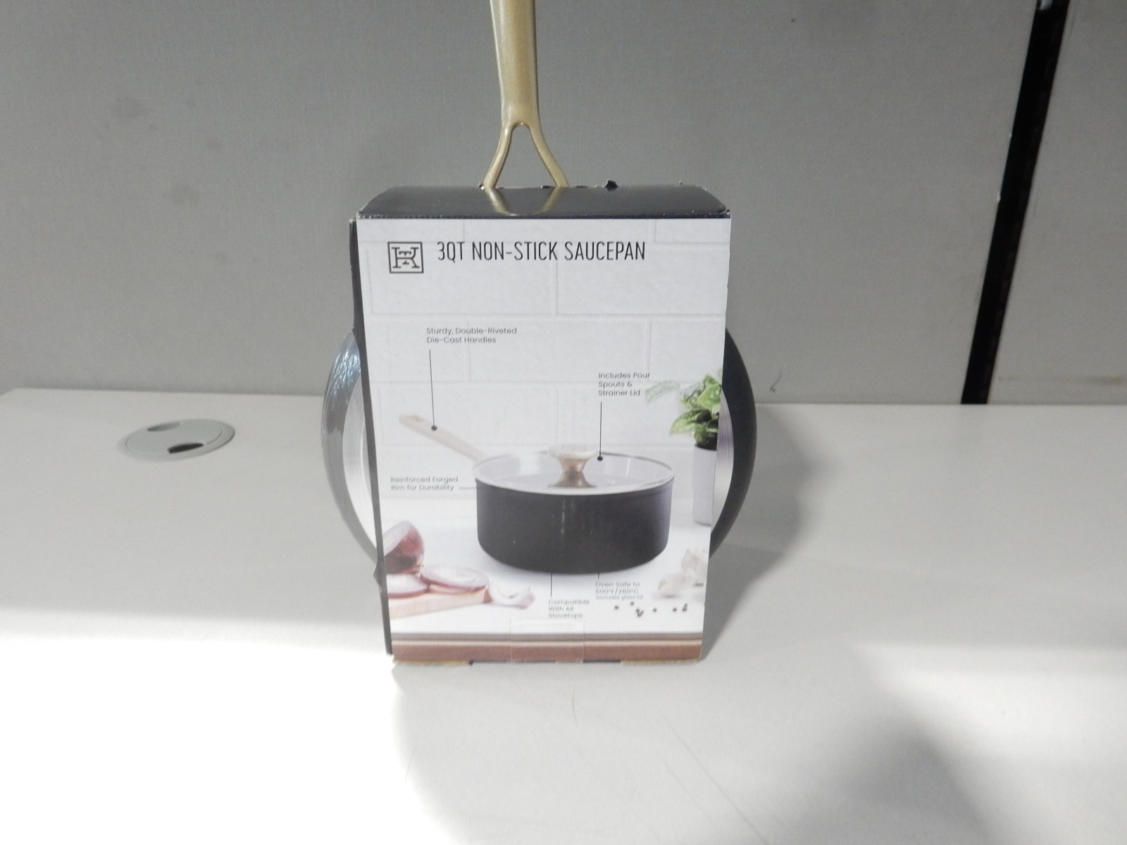 Kitchen & Table by HEB Non-Stick Sauce Pan 3QT Classic Black