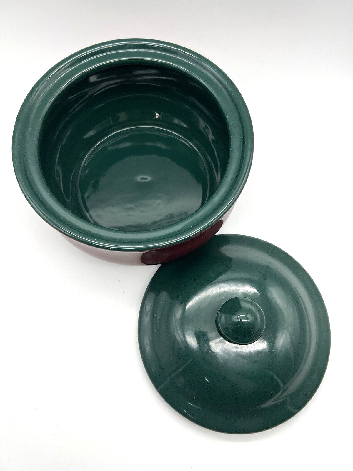 2 Qt Ceramic Dutch Oven Bean Pot w Metal Handled Stand – Burgundy Green 8.5″ Dia