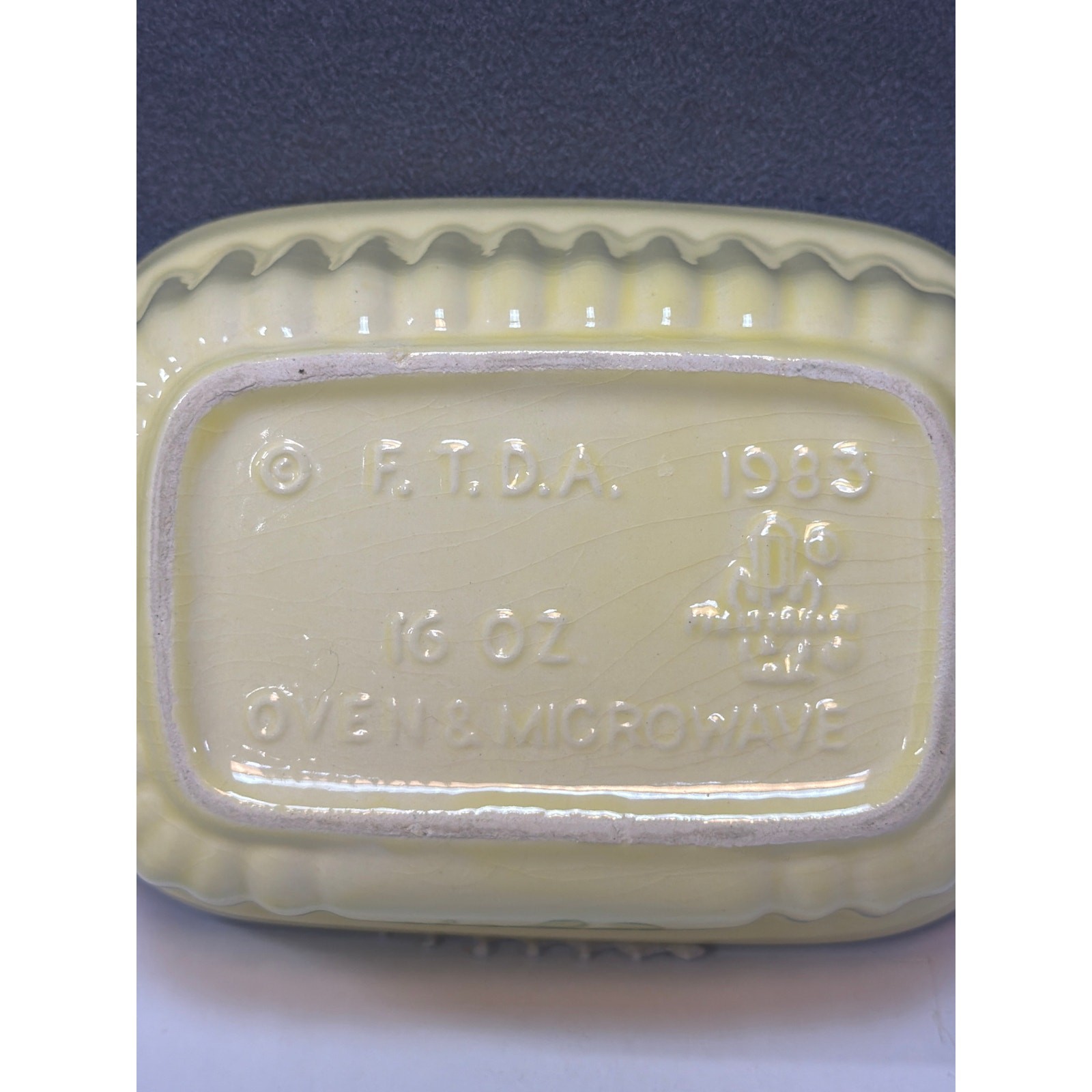 Pfaltzgraff FTDA Stoneware Loaf Pan 16 oz Ribbed Floral Dish w Handle 1983 Vtg
