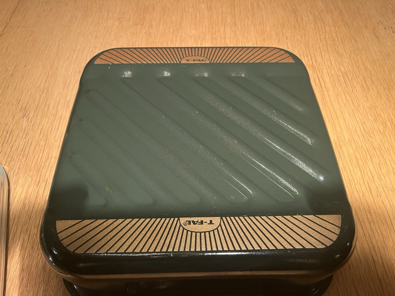 T-FAL 9 3/4” X 9 3/4” Non-stick Roaster Pan With Glass Pyrex Lid Vintage