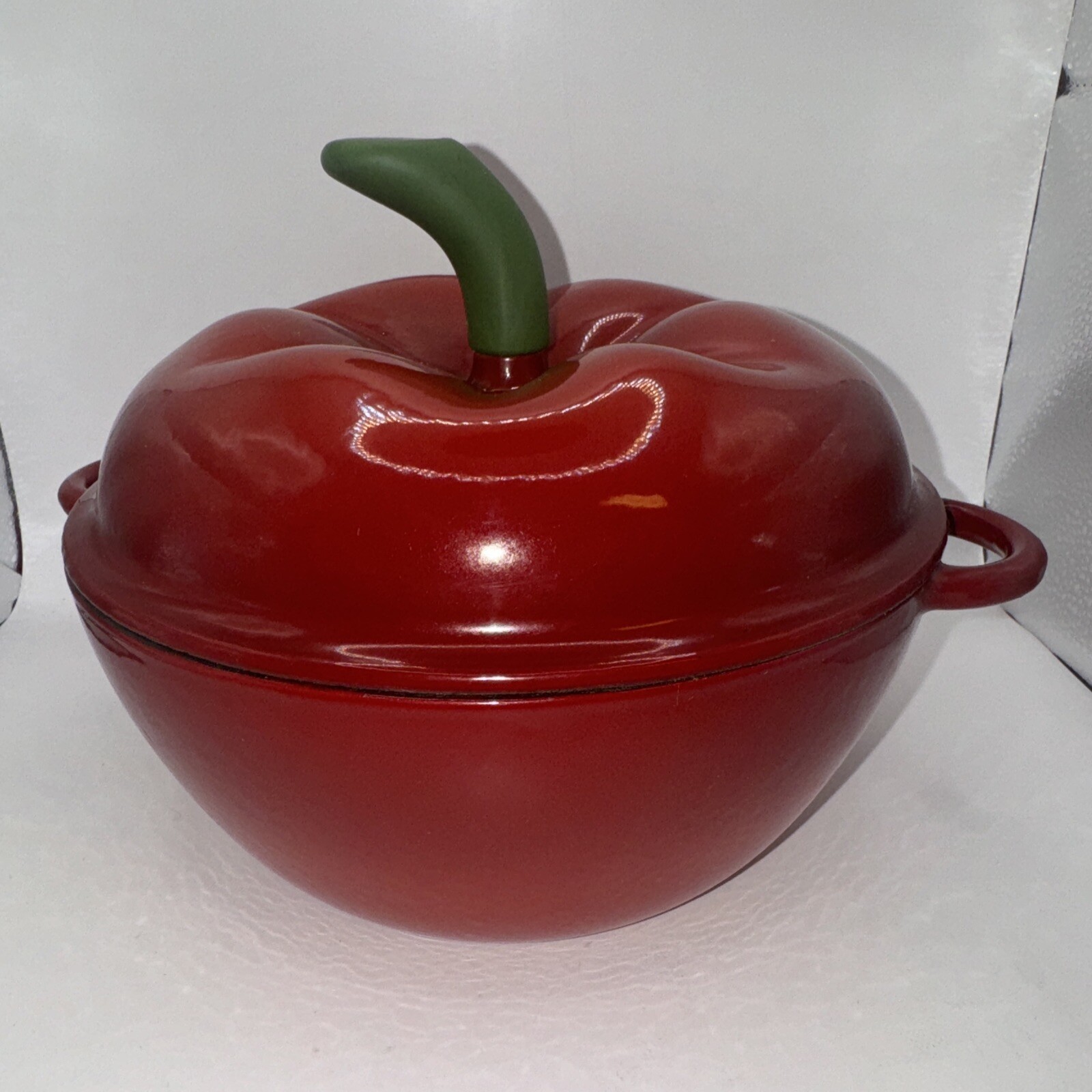 FREE US S&H Technique Apple Enameled Cast Iron Dutch Oven Casserole Lid 2 qt