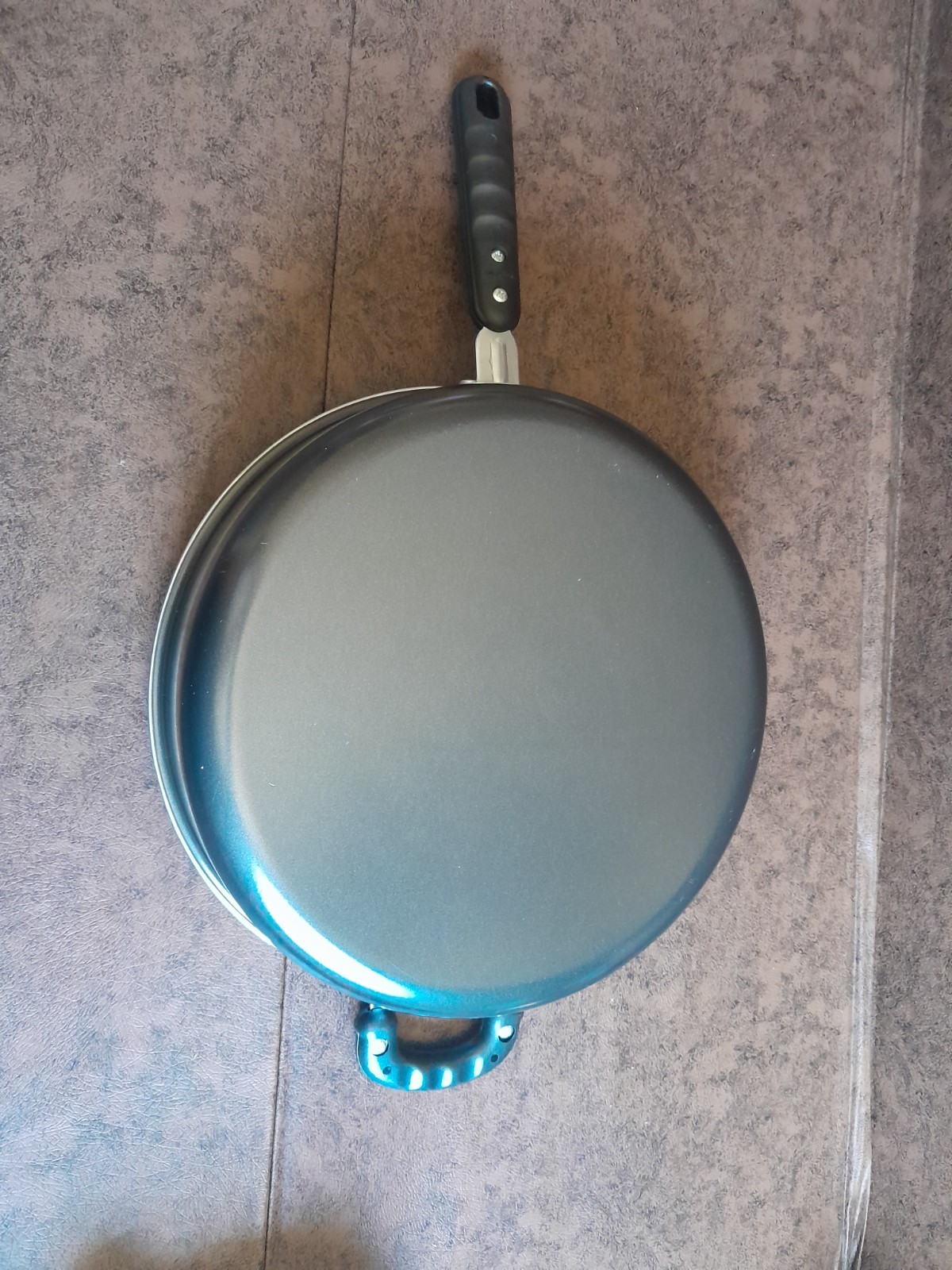 BASIC ESSENTIALS NEW SAUTE FRY PAN W/ LID STAINLESS NON-STICK W/GLASS LID