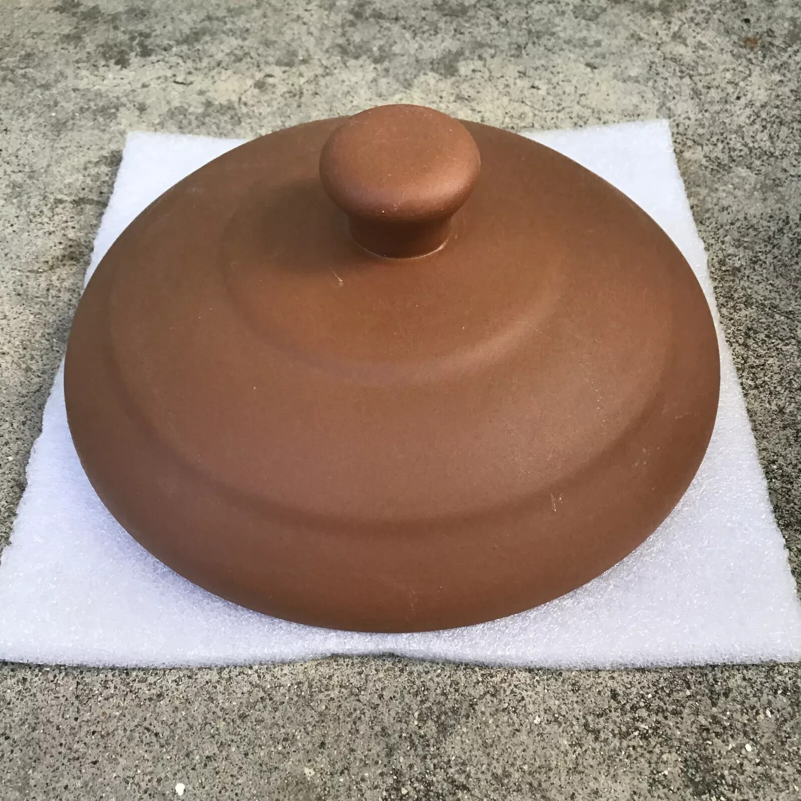 NEW Home Essentials 1.79 QT Brown Clay Pot Cookware For Gas Wood Oven Stoves