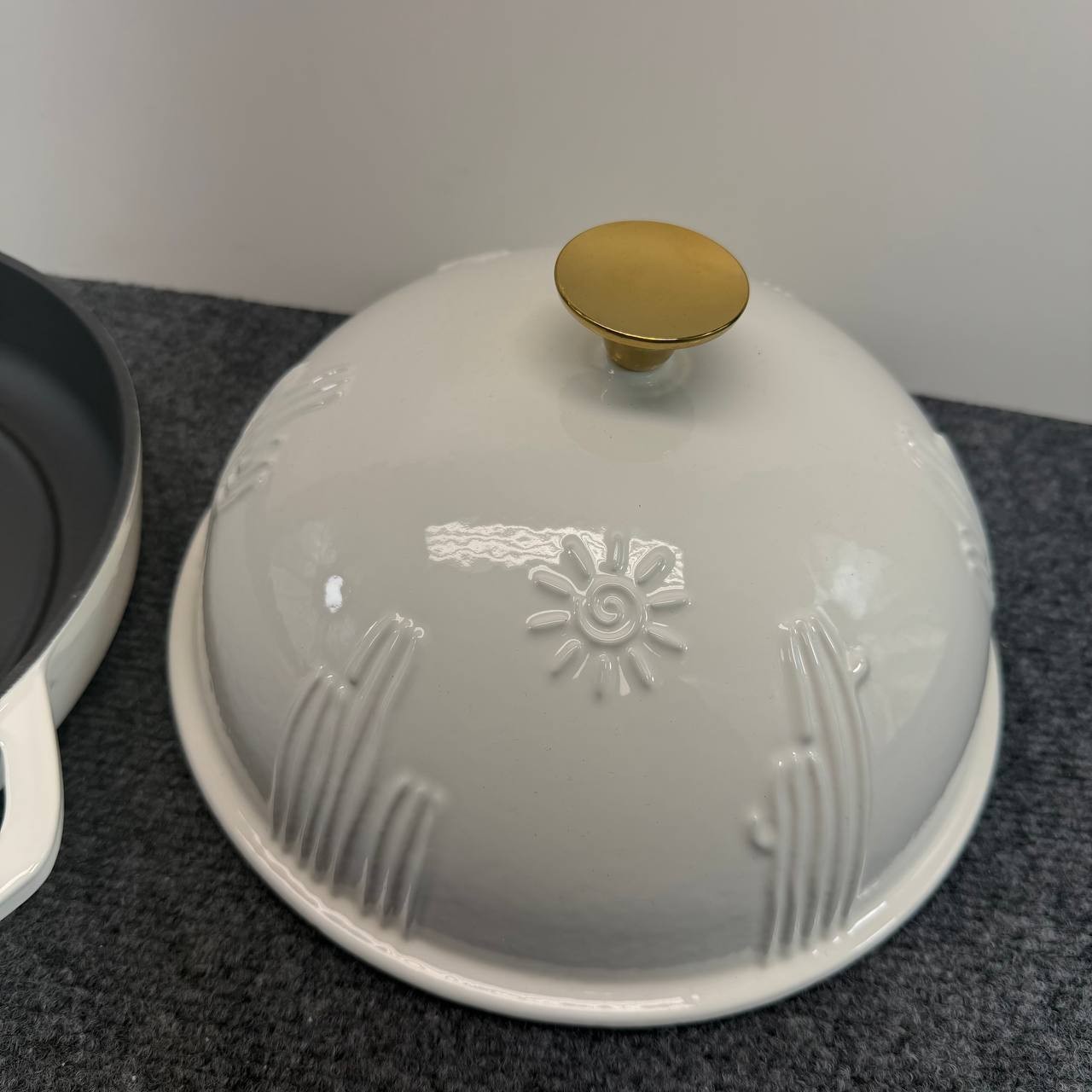 Beautiful by Drew Barrymore 5Qt Enamel Cast Iron Bread Oven 10in Desert Sun Whit