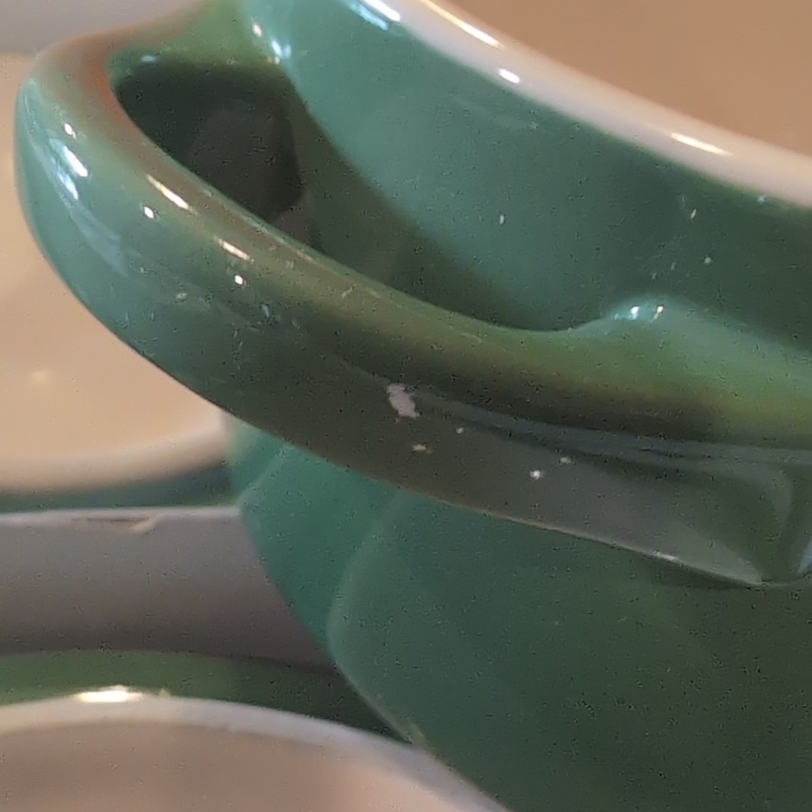 Le Creuset Mini Cocottes 4-Piece Green/White 0.25 qt Ceramic Casseroles w/ Lids