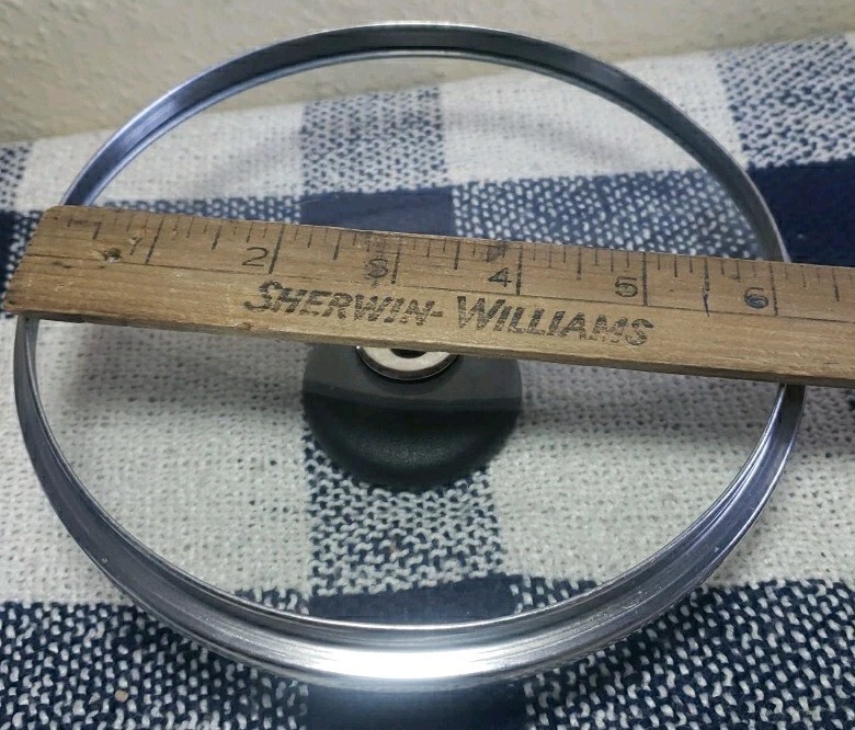 The Pampered Chef Replacement Glass Lid 6 1/4 Inch Inner Fit 6 1/2 Inch Outer