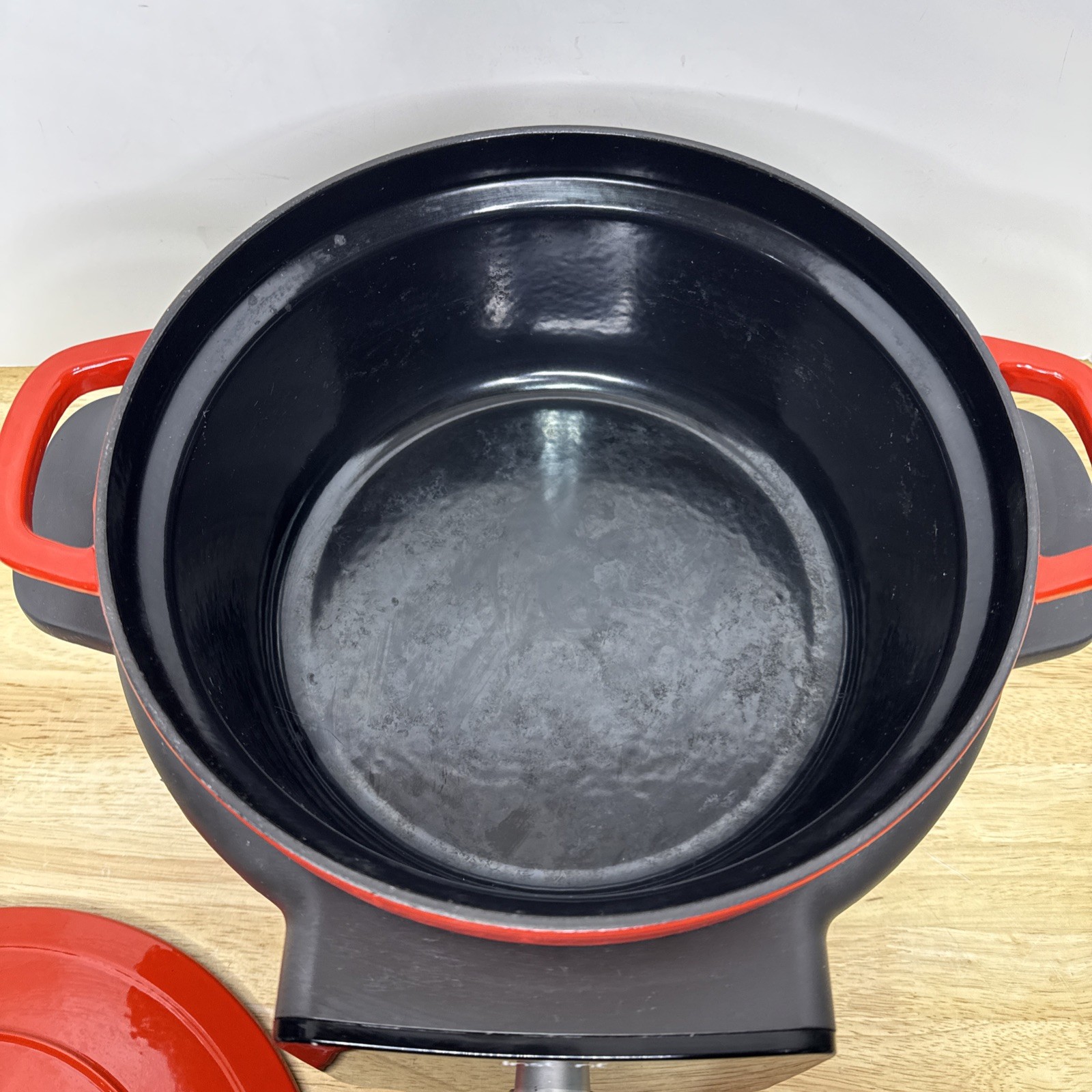 Instant Precision 6-qt Enamel Cast Iron Electric Dutch Oven Red – DOMC6001