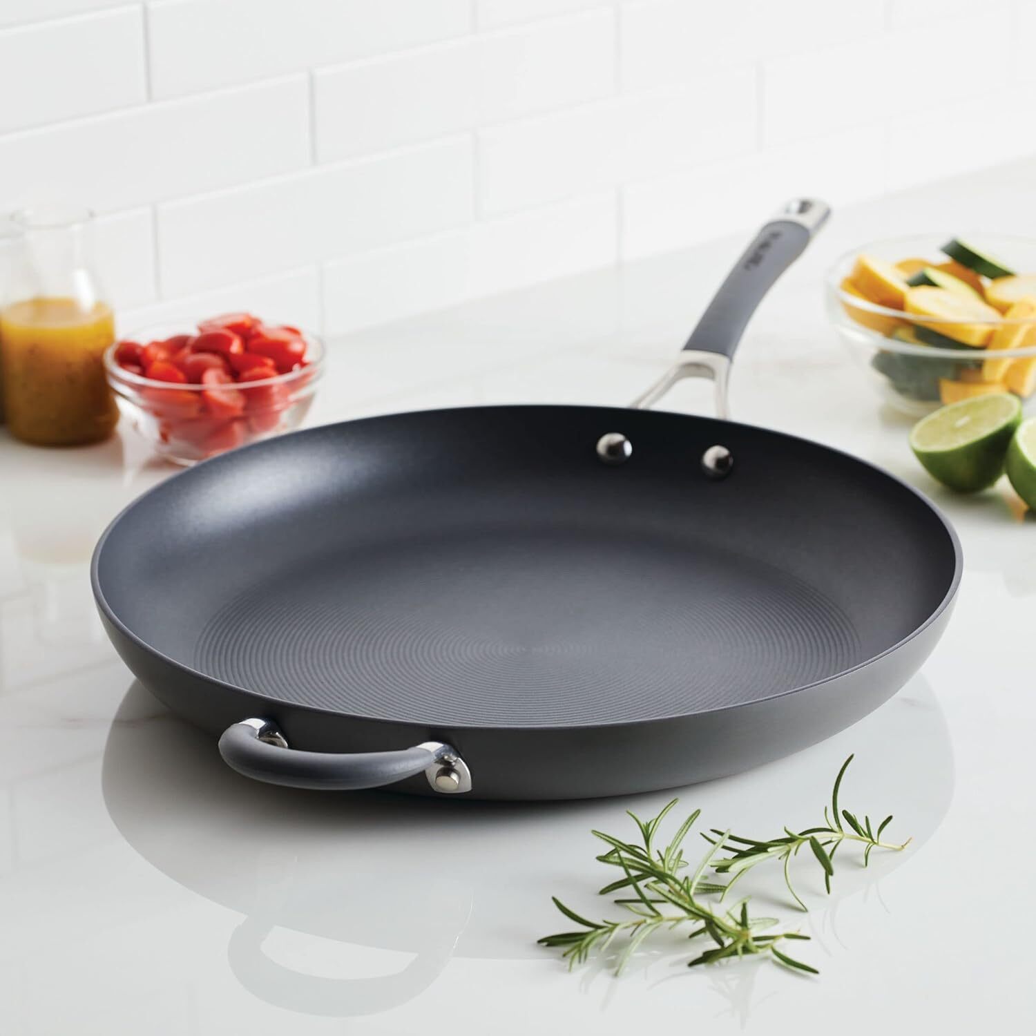 Radiance Hard Anodized Nonstick Frying Pan Fry Pan / Hard Anodized Skillet 14in