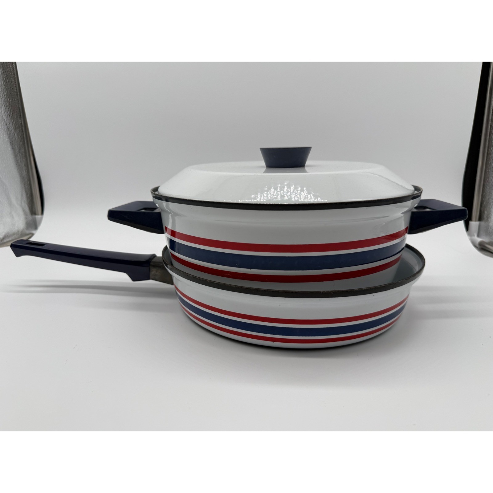 Vintage Club Celebration Norway Enamel Cookware Set White Red Blue Stripes 2pc